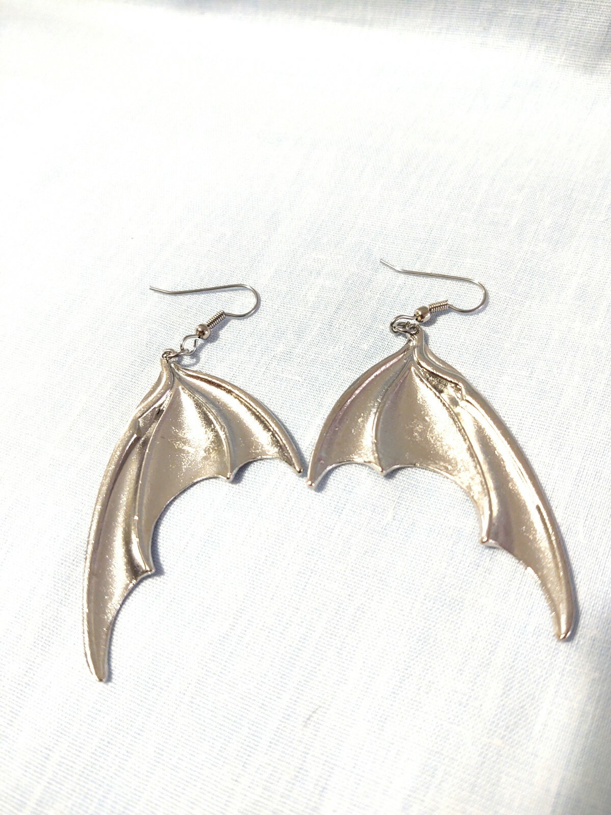 VAMPIRE BAT WINGS DANGLING SILVER ALLOY & STEEL 2 1/2″ PENDANT SIZE EARRINGS