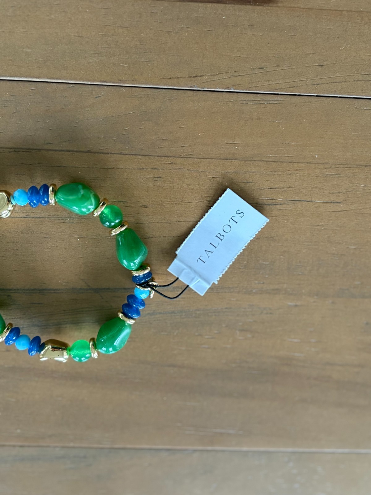 TALBOTS – Single strand stretch bracelet – Gold/Grove Green/Blue Amaru – NWT