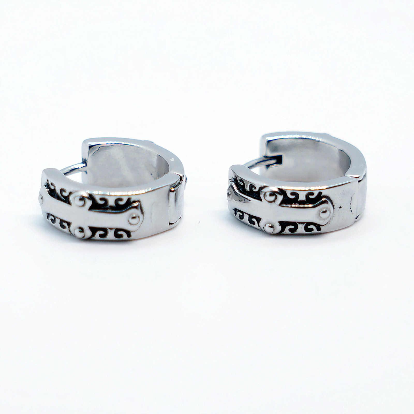 2pcs Stainless Steel Punk Biker Hoop Huggie Stud Earrings Men Women Piercing