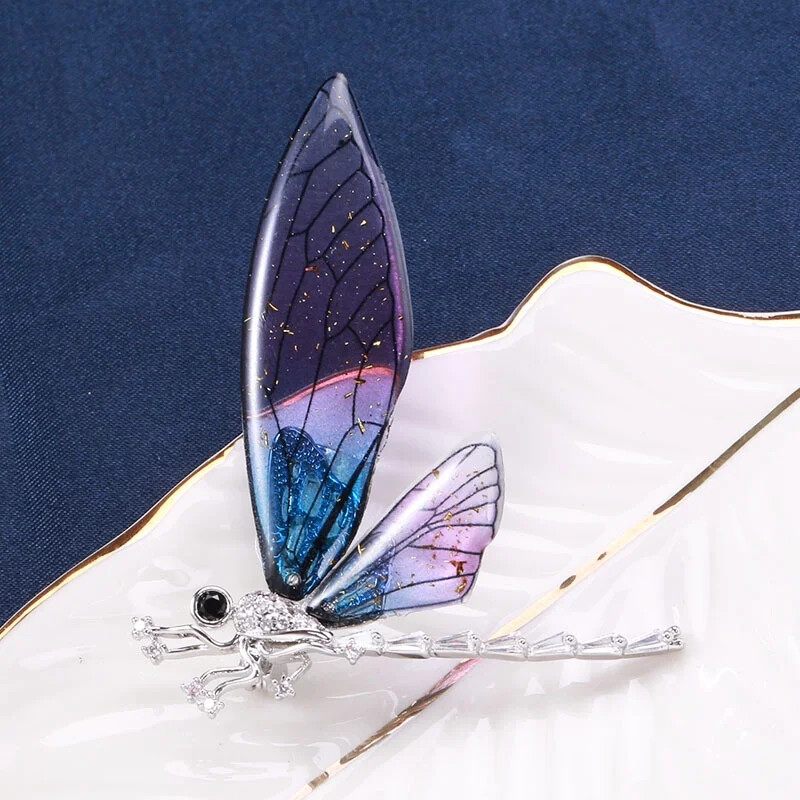 Vintage Elegant Thin Winged Dragonfly Brooch Fashionable Animal Pins Jewelry