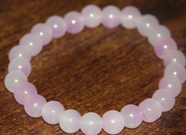 Light Purple & White Two-Tone Round Glass Bead Stretch Bracelet Fashion Boho