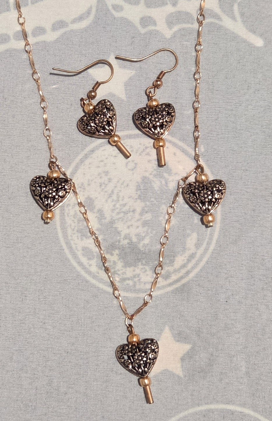 Gold Tone Heart Jewelry Set Necklace & Dangle Earrings, No Stone