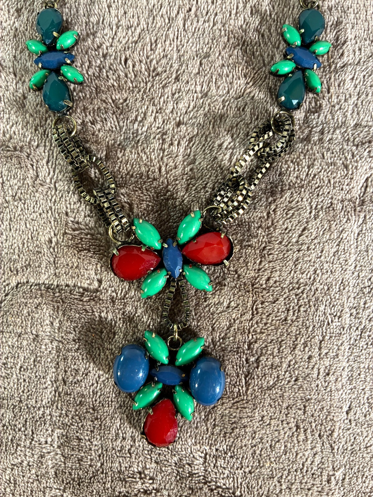 Statement Bib Necklace Silver Tone Blue Green Red Faceted Acrylic Accents 17″ Ad