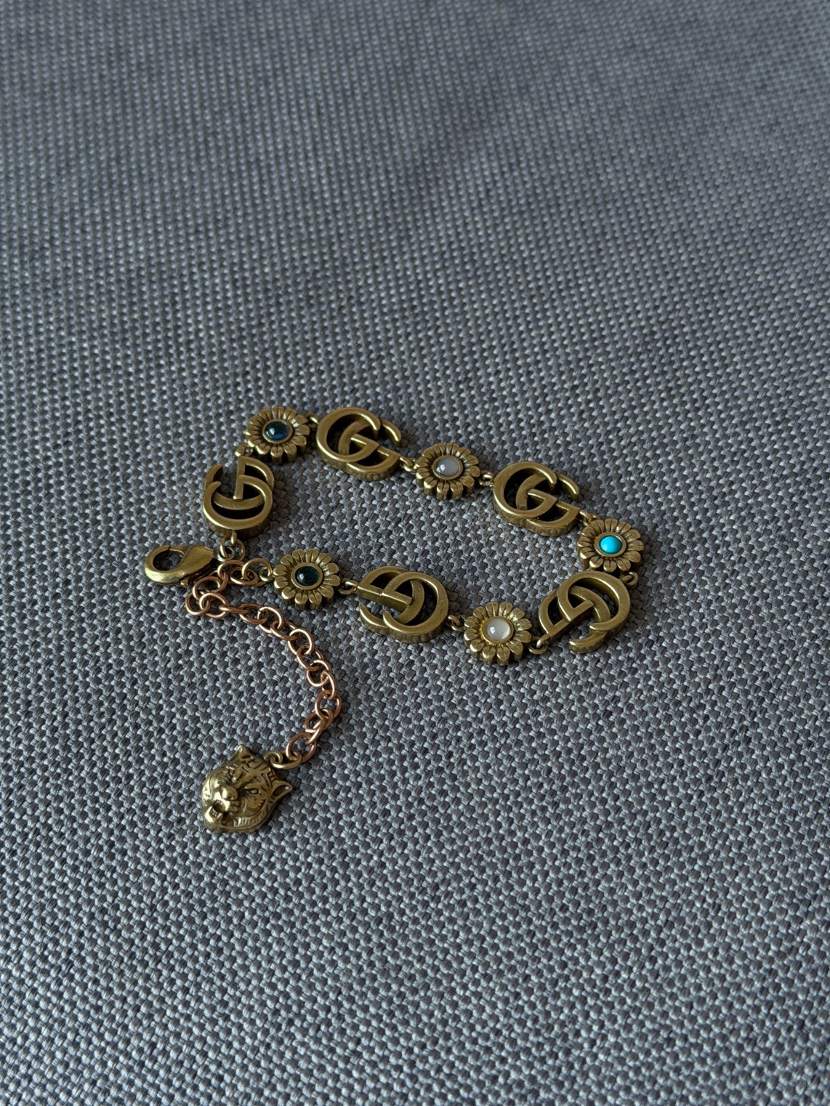Gucci Gold Tone GG Double G Floral Bracelet Adjustable Chain Charm Luxury