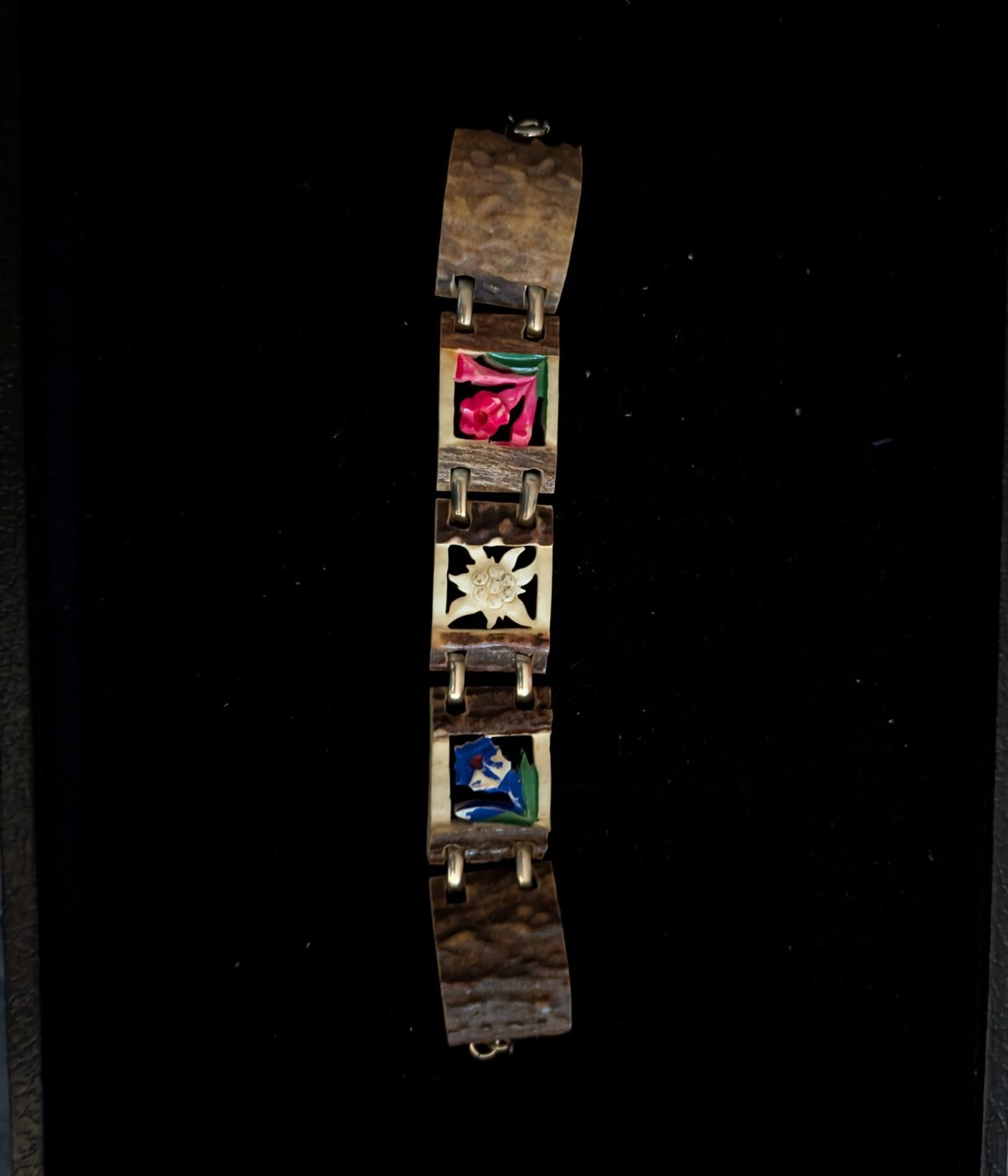 Multicolor Link Charm Bracelet, craved