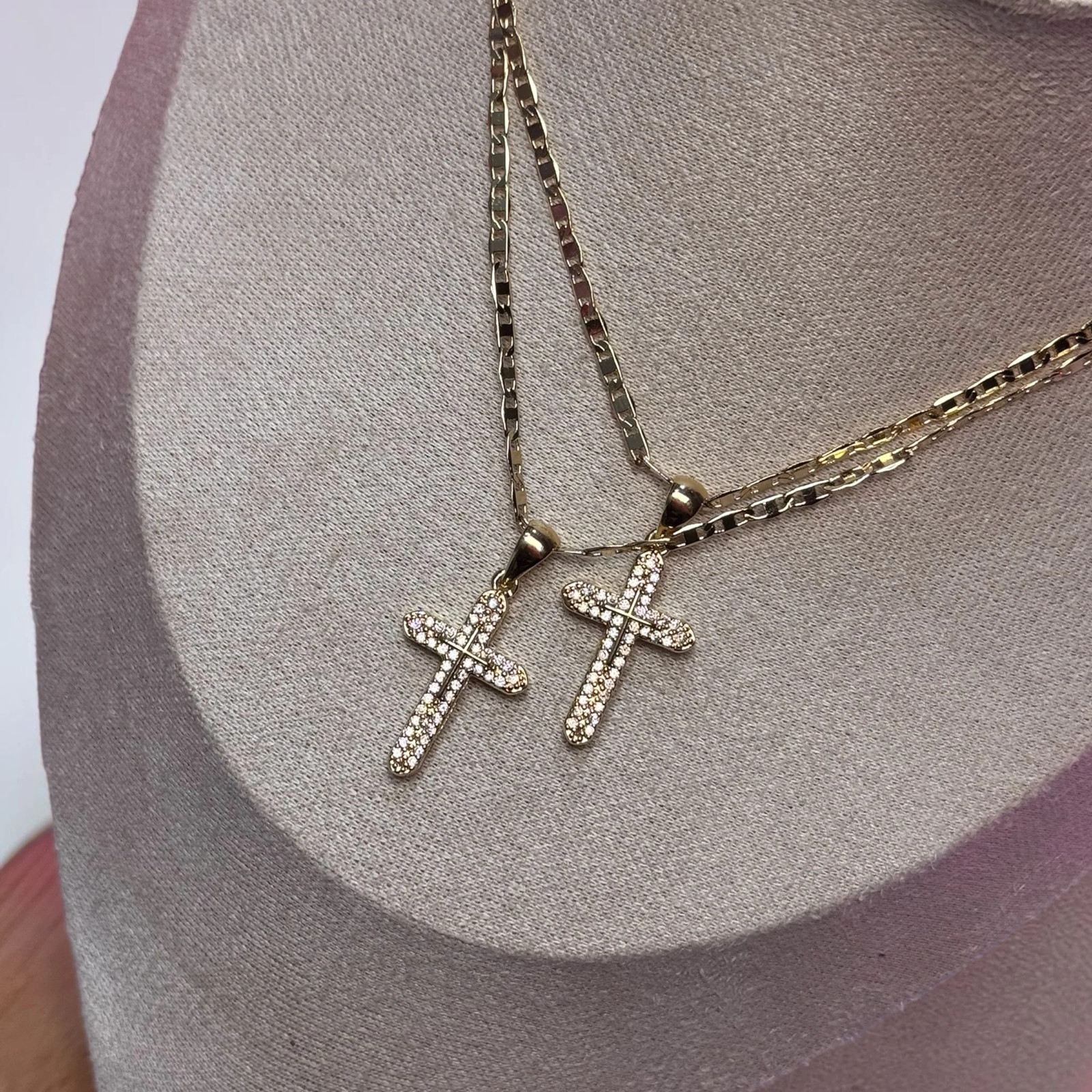 Cross Necklace 18” chain, CZ diamonds style 1