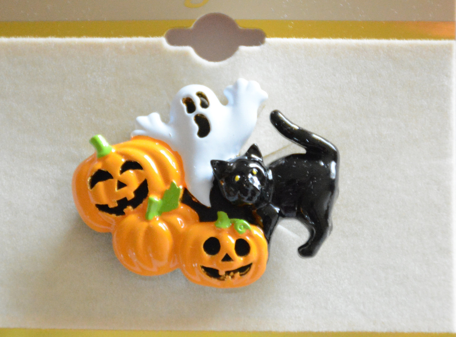 Halloween Pumpkins & Ghost w Black Cat Pin / Brooch in Gold-tone