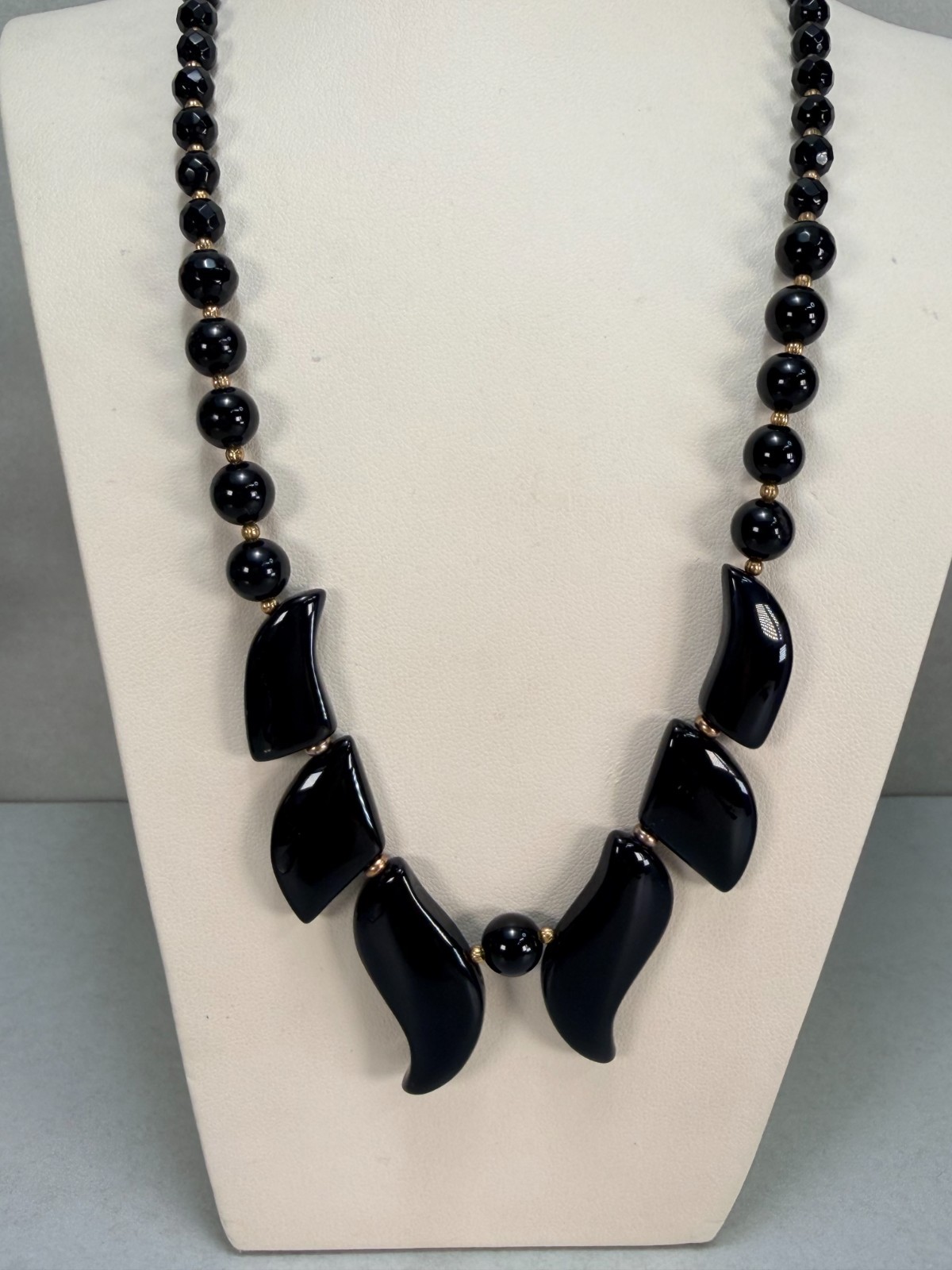Vintage Black Onyx Smooth Collar Necklace Statement Beaded Gold Tone