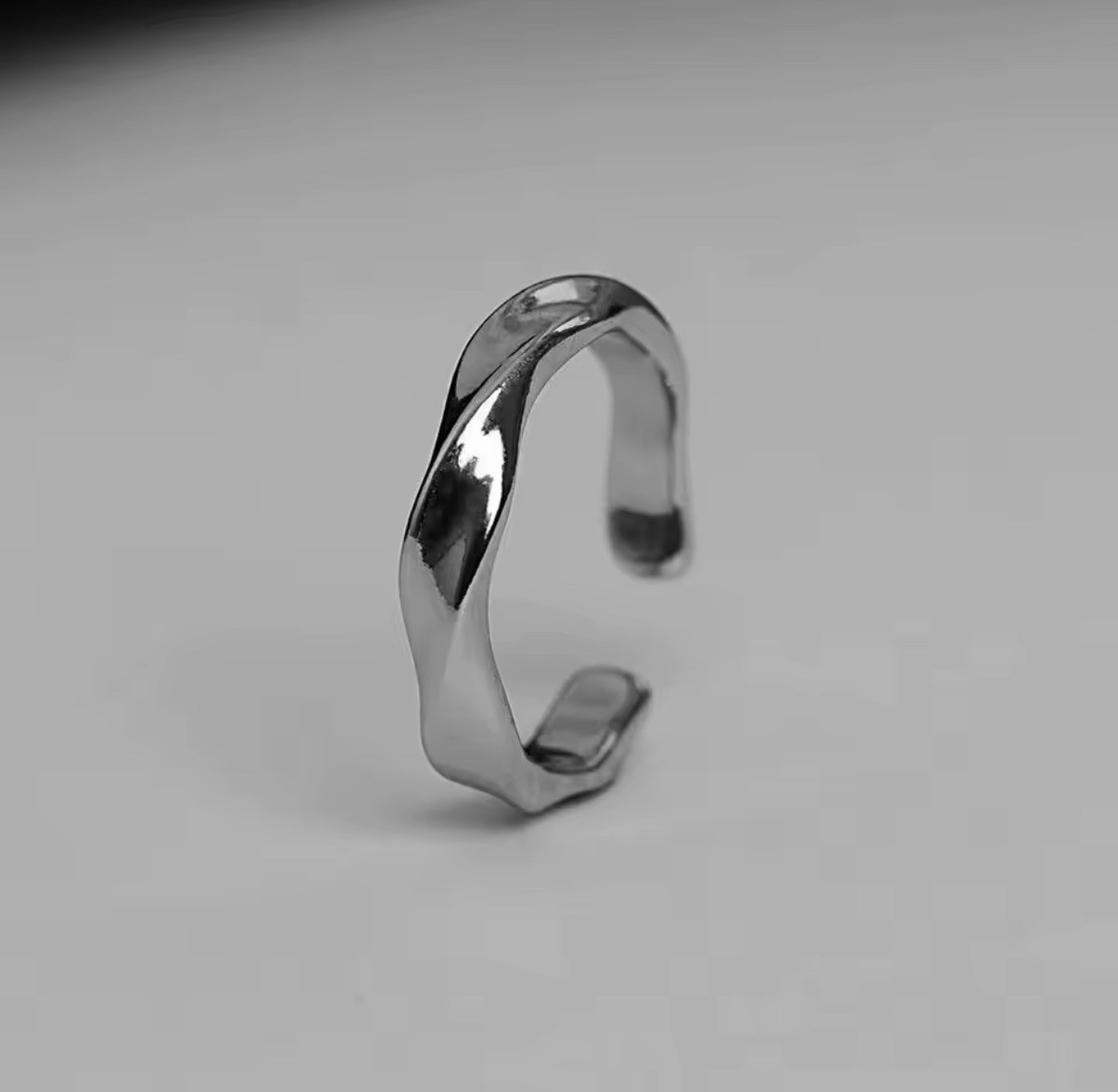 Adjustable Silver Tone Twisted Wave Wrap Band Ring Metal, No Stone