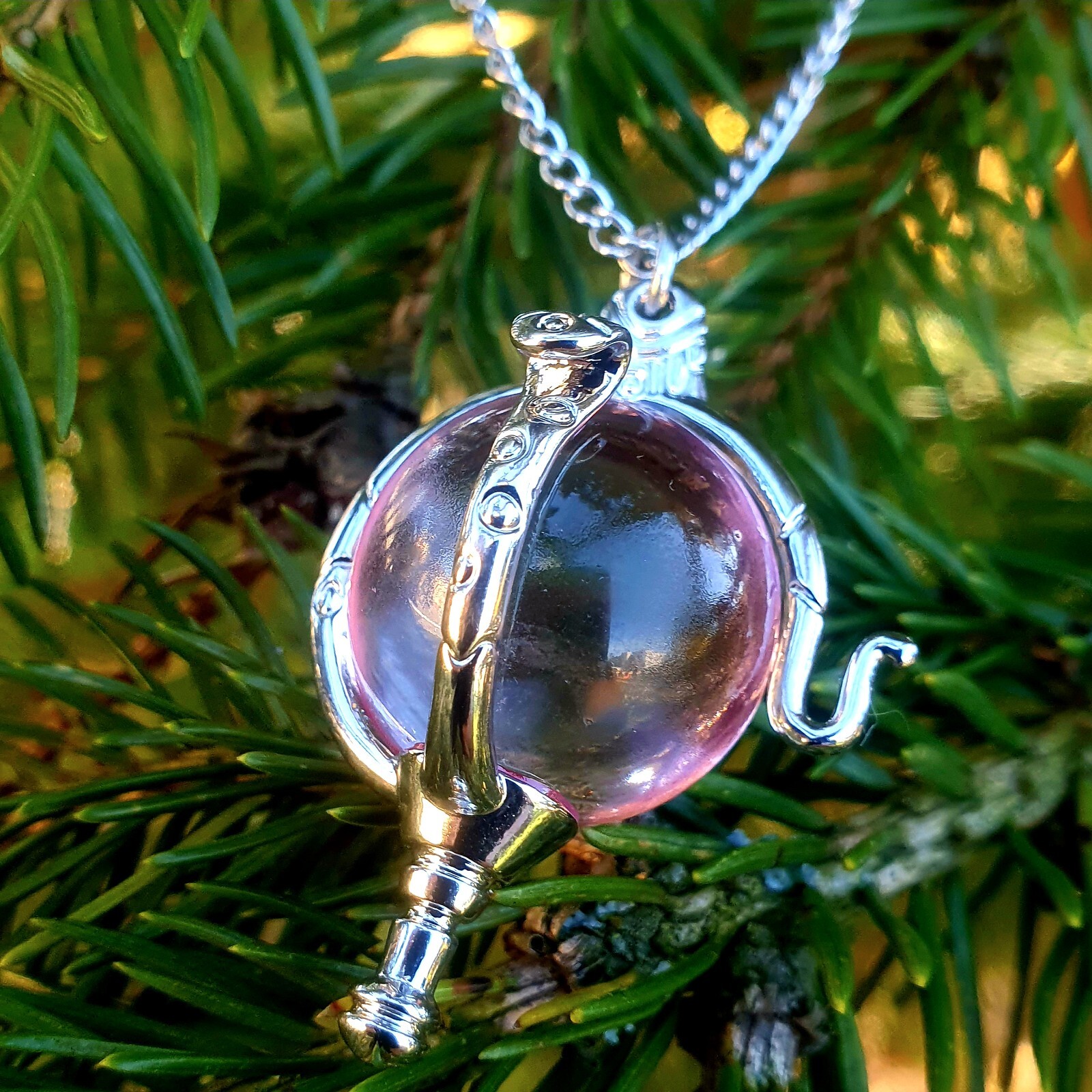 Heart of Kandrakar Pendant | W.I.T.C.H. Comic Books