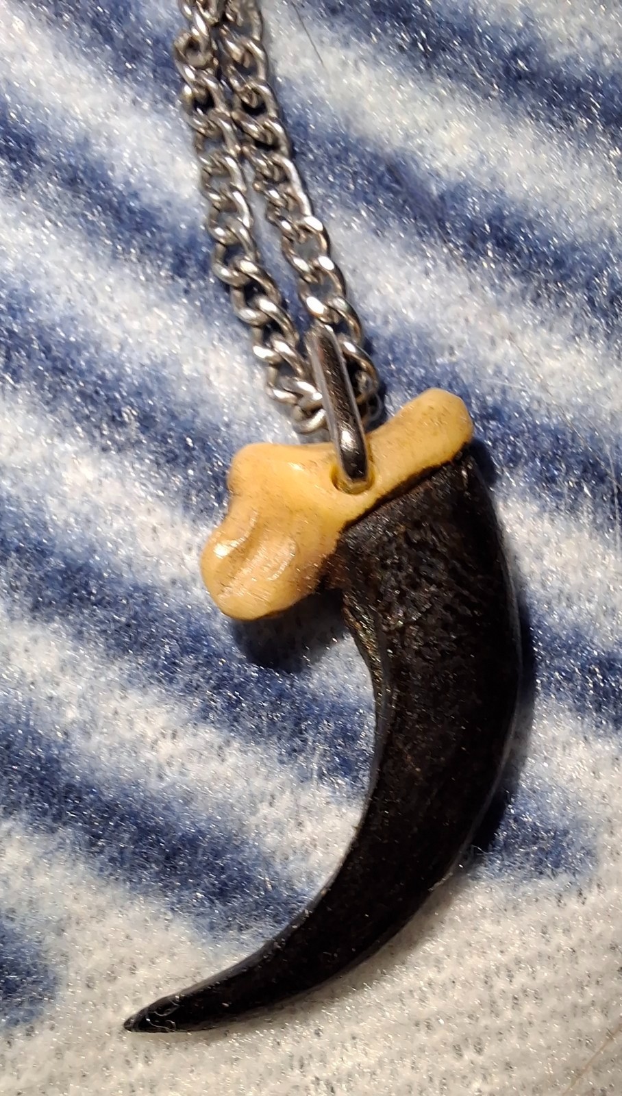 Replica claw pendant silvertone chain unisex men women