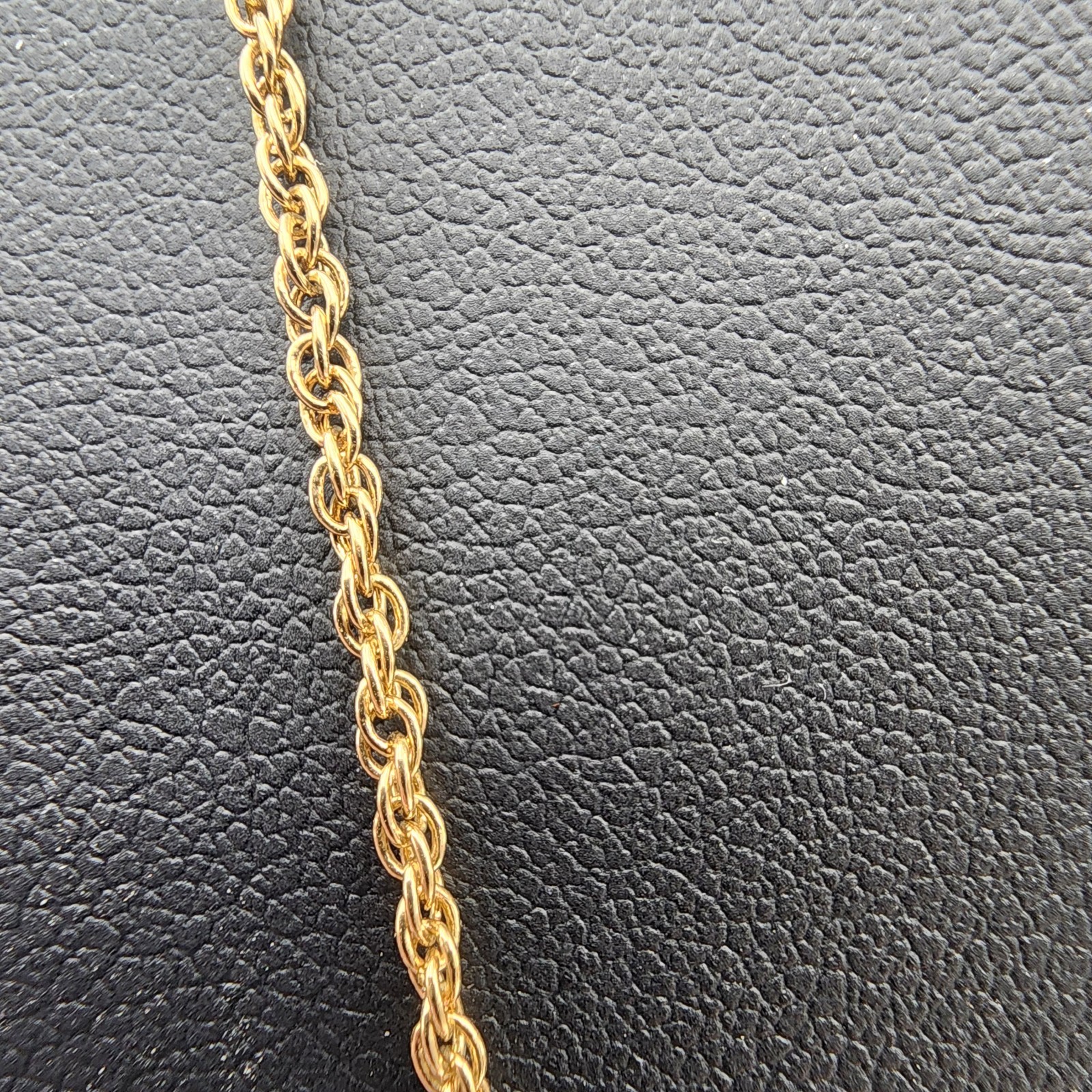 VTG V-Neck Chevron Necklace 19″ Gold Green 18KGP Pear Cut Retro Glam GUC