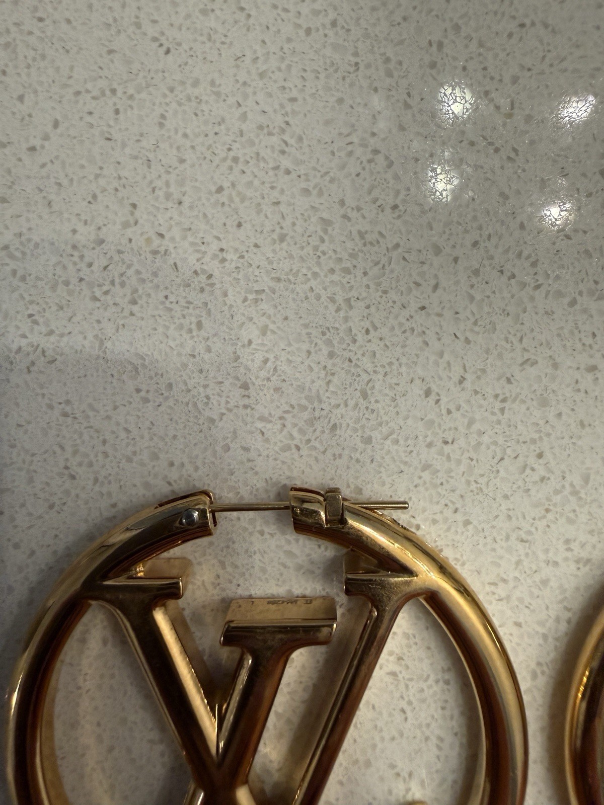 Louis Vuitton Louise Hoop GM Earrings Gold LV Logo M64288 Authentic