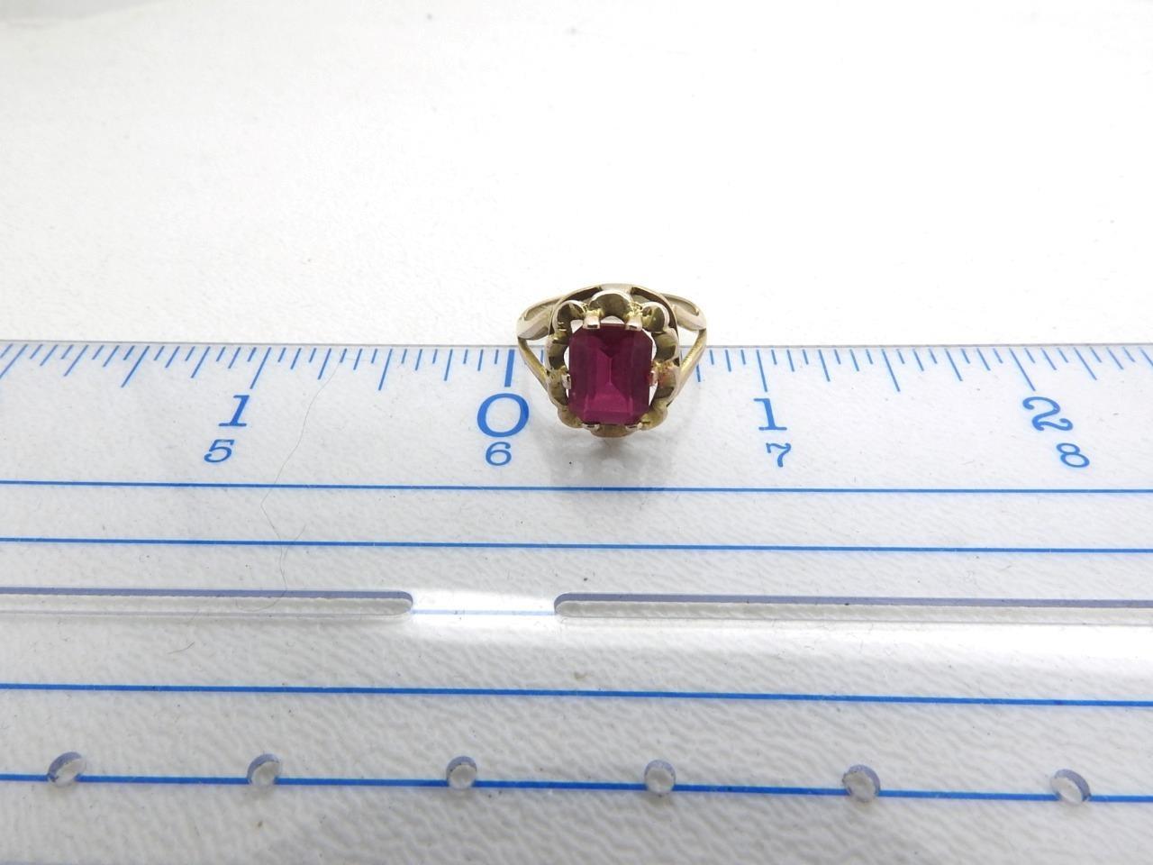 Ladies 10k Yellow Gold Synthetic Red Ruby Ring Emerald Cut 3.00 Carats Size 6.75