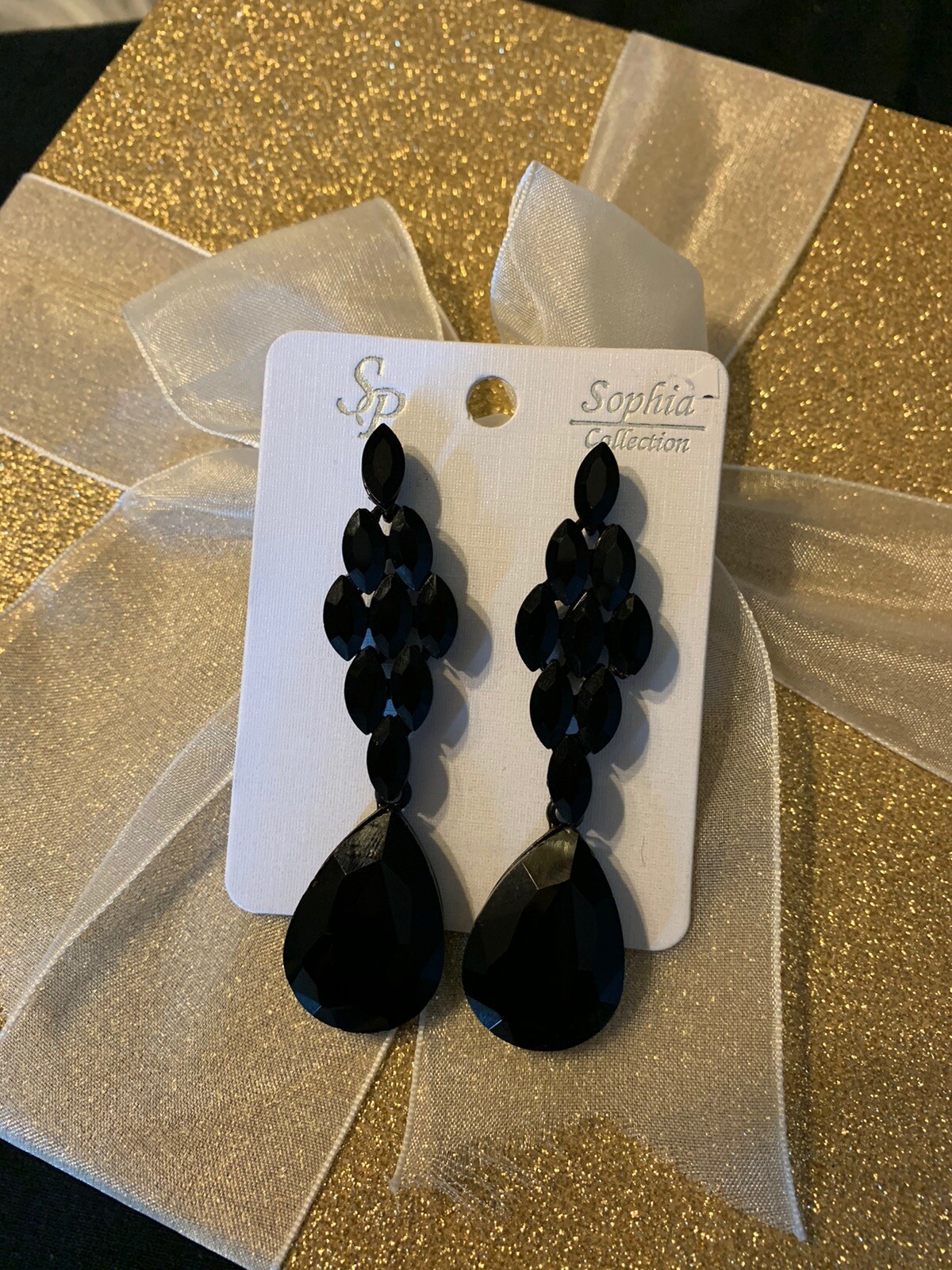 A Must Have New Long Black Earrings 🖤