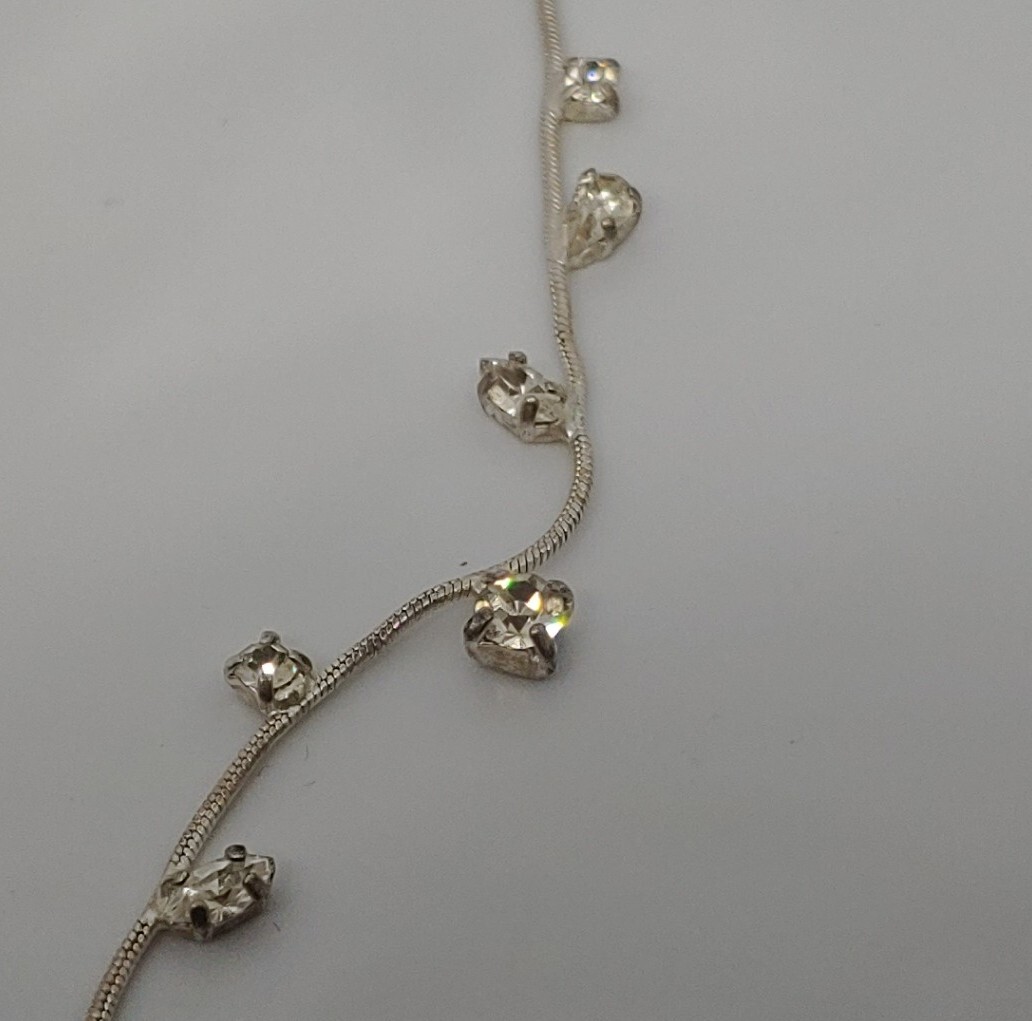 Carolee Silver Tone Rhinestone Y Drop 18″ Snake Chain Necklace 2″ Drop