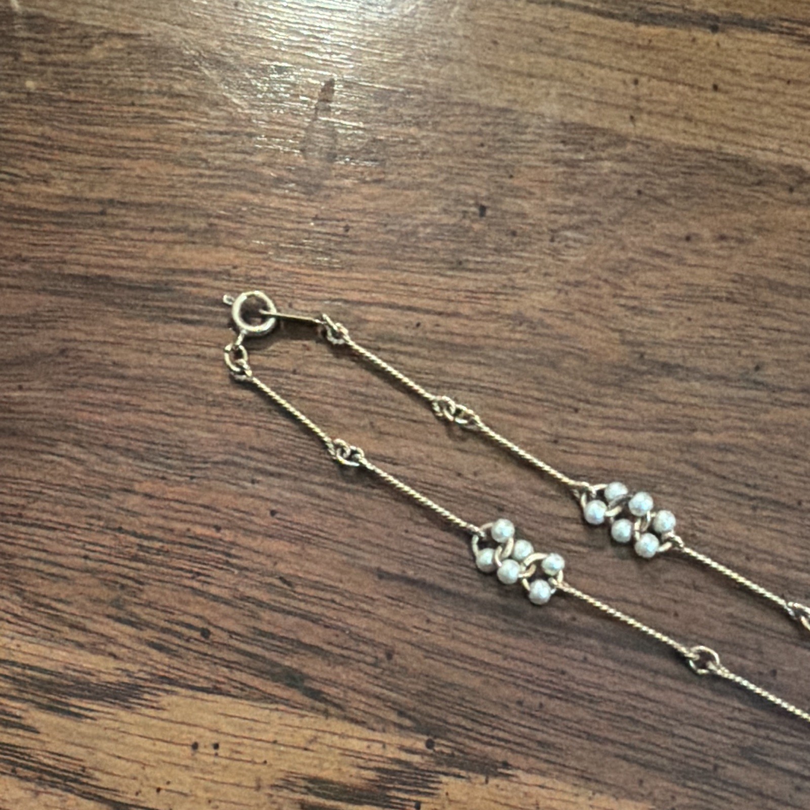 1980s vintage Avon gold tone faux pearl cluster necklace 24” lobster claw clasp