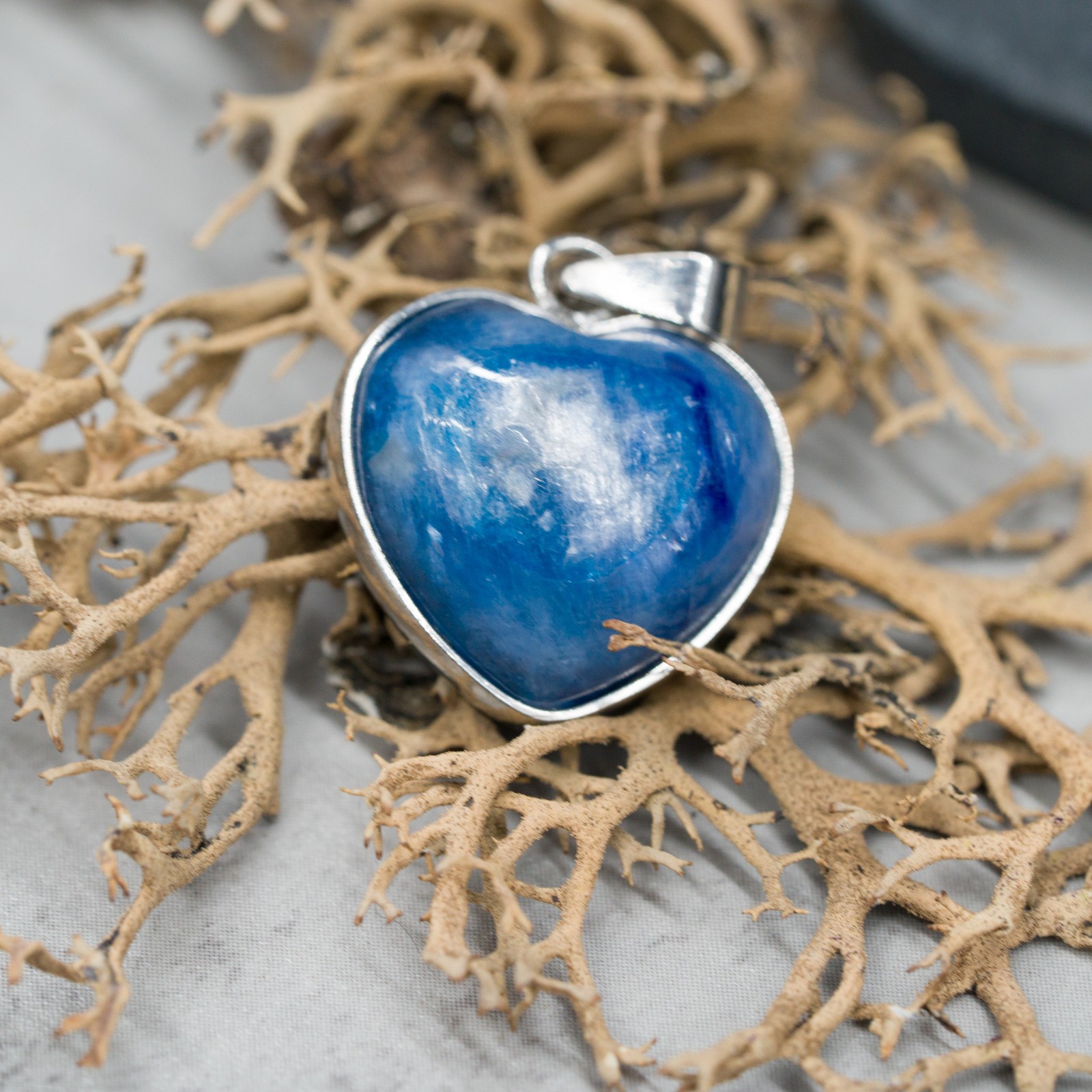 Dark Blue Cats Eye Crystal Heart Pendant Amulet Blue Boho Stone Jewelry Gift