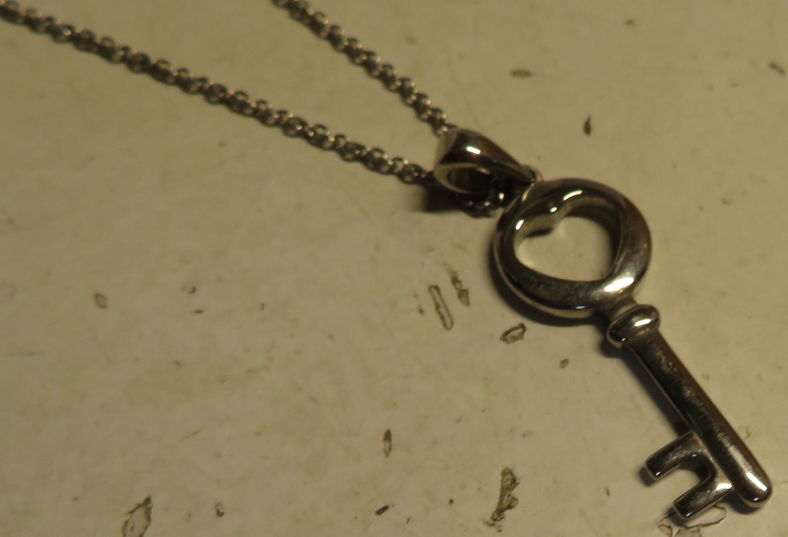 JCM Silver Tone Key To My Heart Charm Necklace Pendant Fashion Jewelry 18″ Chain