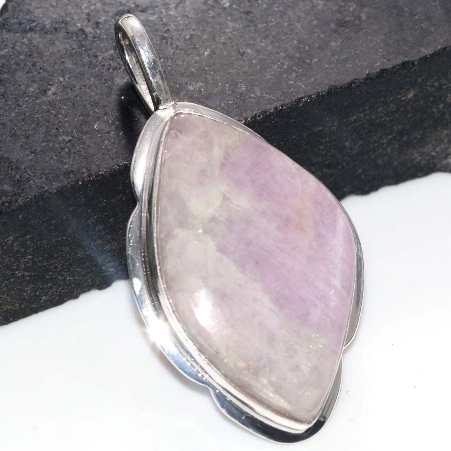 925 Silver Plated Fine Finish Kunzite Pendant 2.2″ Christmas Gift Trendy GW