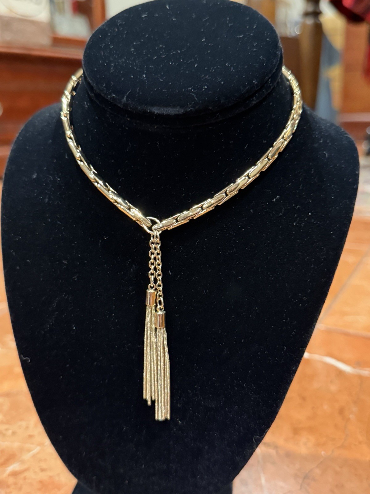 WHITE HOUSE BLACK MARKET Gold Chain 12-15″ CHOKER Necklace Tassel Pendant NEW