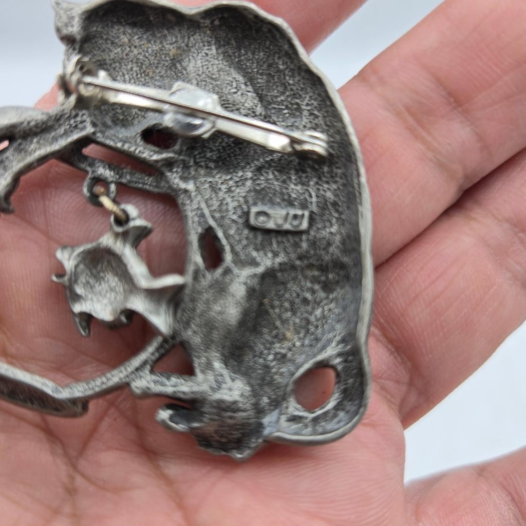 J J Jonette Cat Fishbowl Brooch Pin Pewter 2 1/4″ Jewelry
