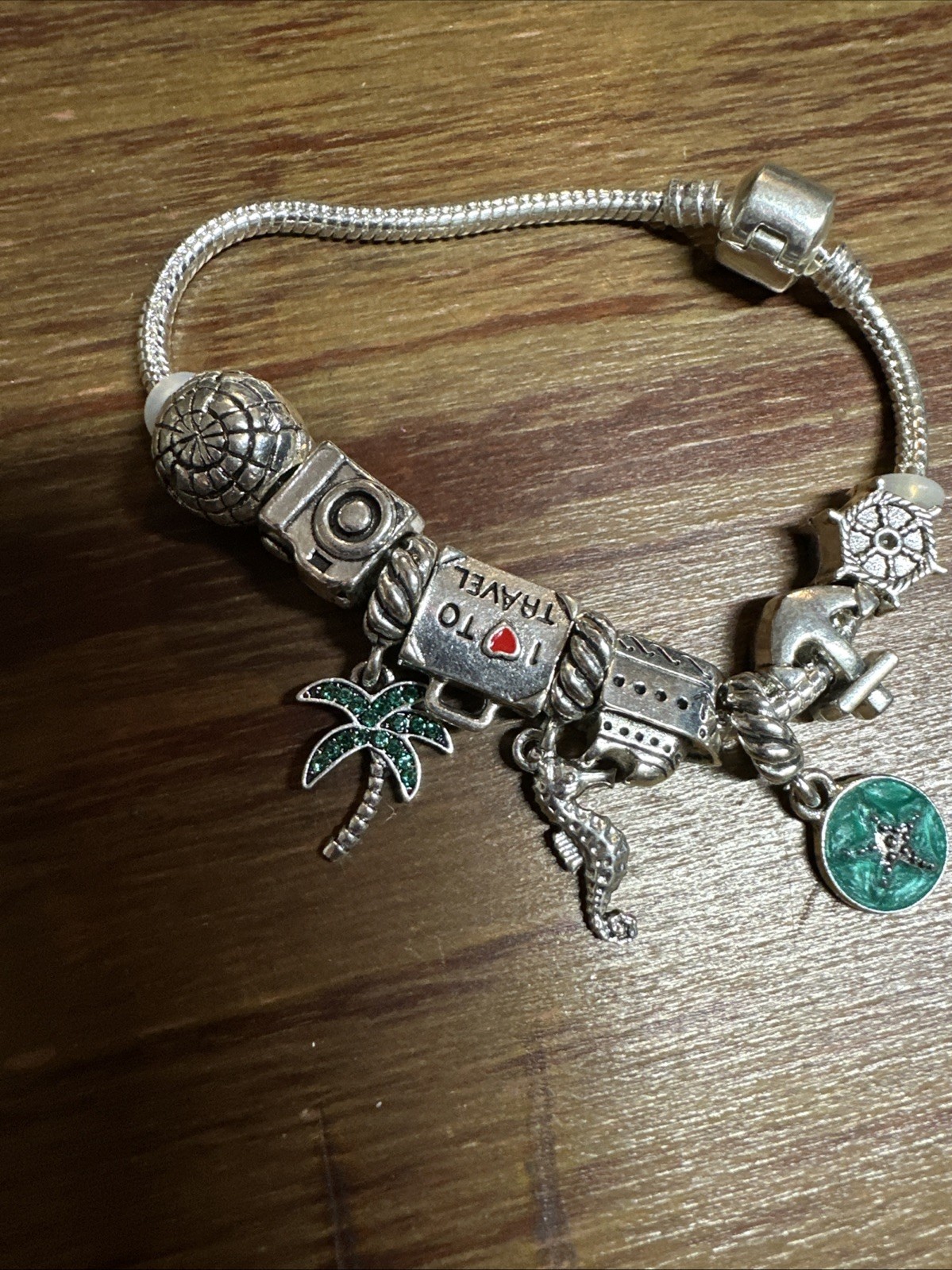 Cruise Souvenir Travel W/ 9 Bead Charm Bracelet sea horse palm tree sand dollar