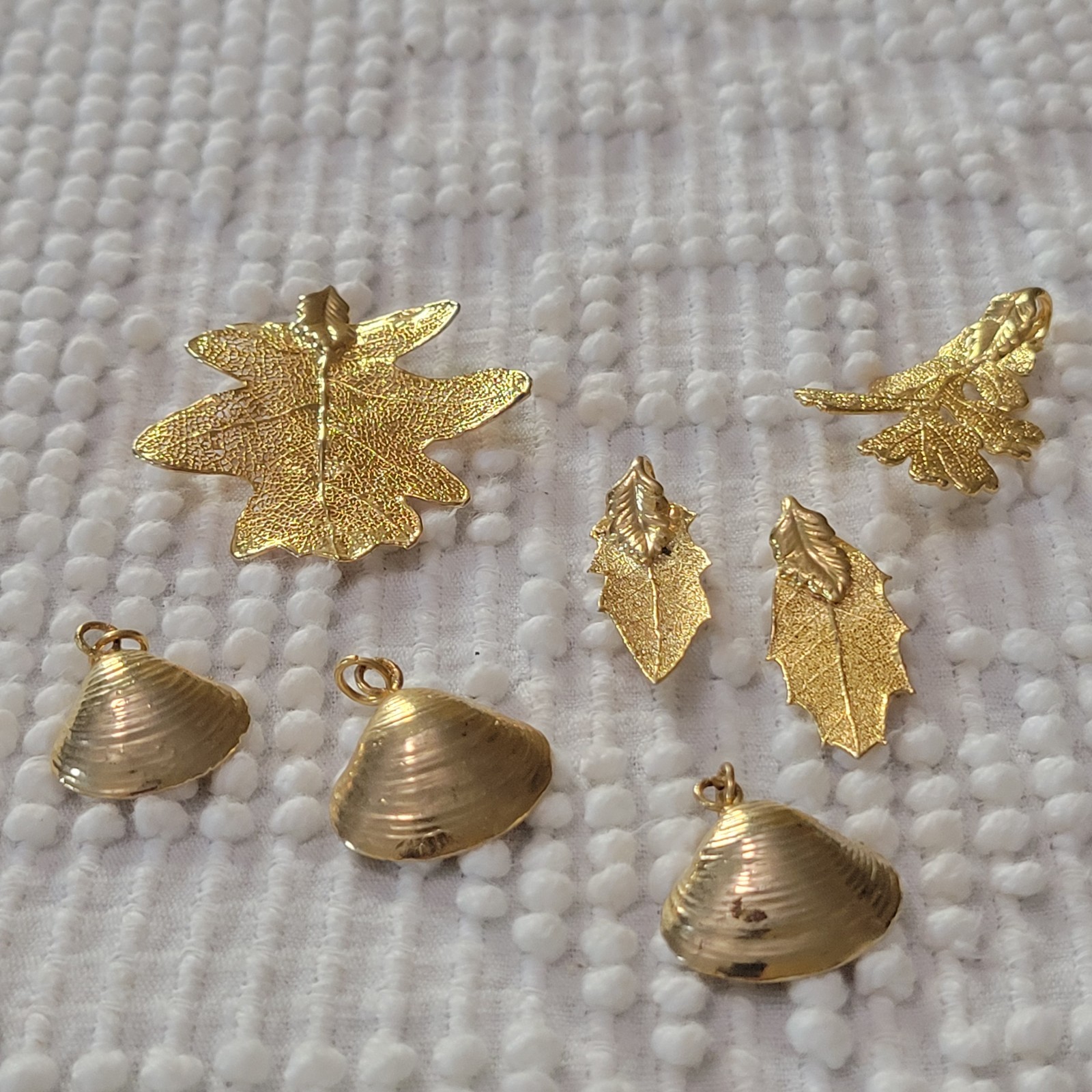 Vintage Gold Tone Metal Leaf & Shell Charm Pendant lot of 7