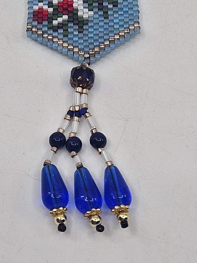 Loom Beaded Banner Blue Jay Bird & Flowers Gold Tone Leaves Pin Brooch Japan