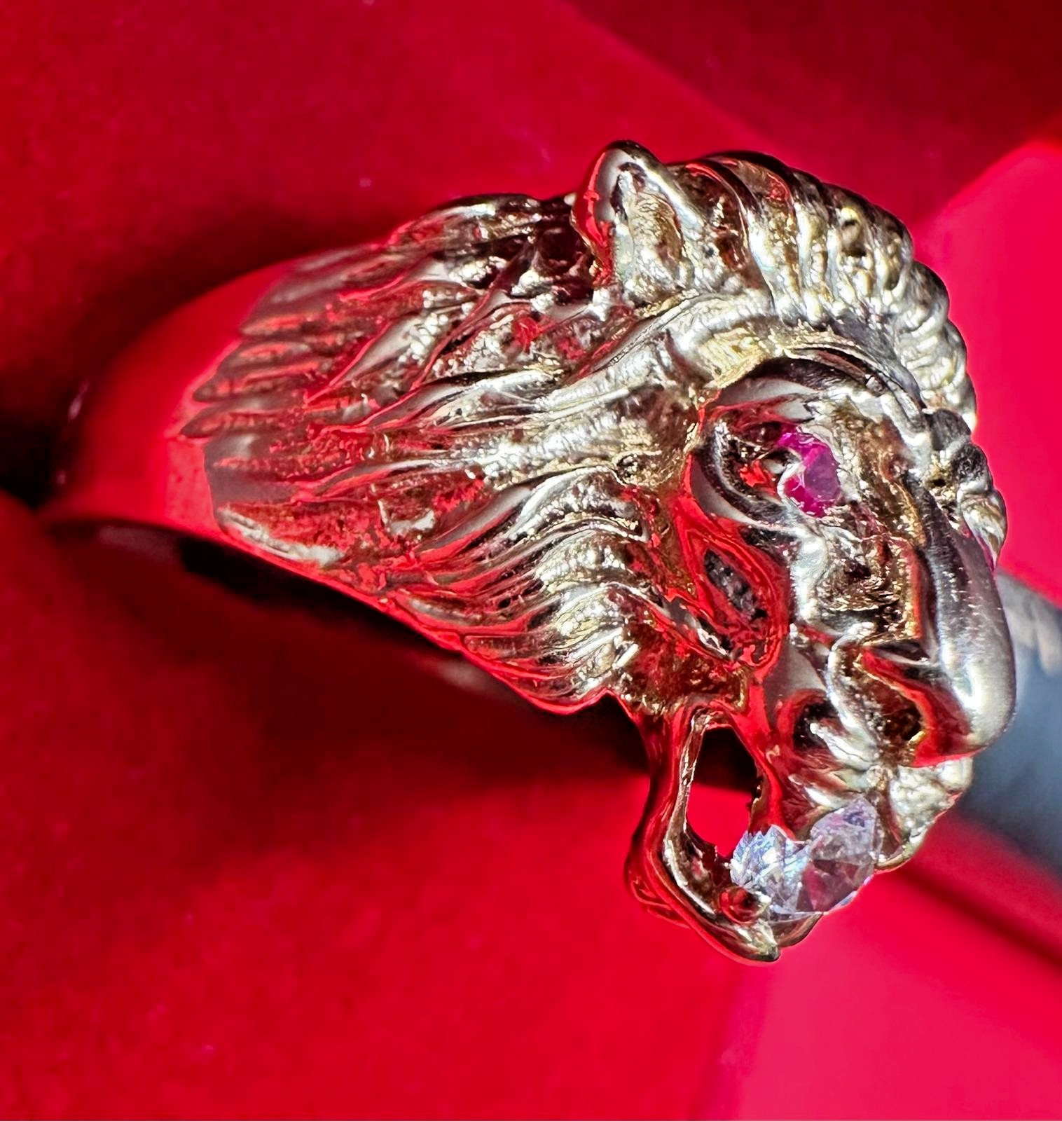 10K Yellow Gold Lion Head Ring