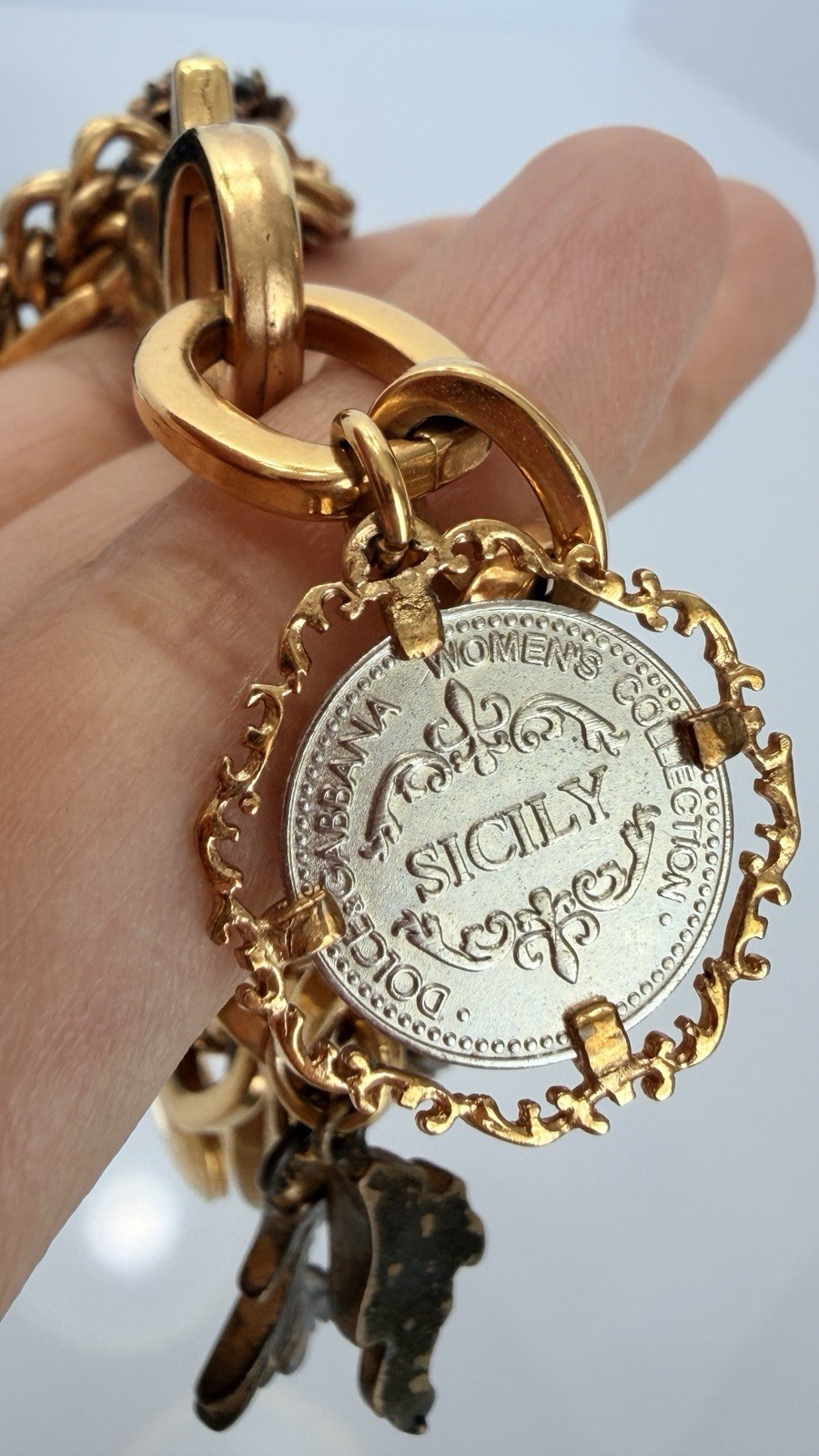 Authentic Dolce & Gabbana Sicily Charm Bracelet Gold Tone Cameo Heart D&G