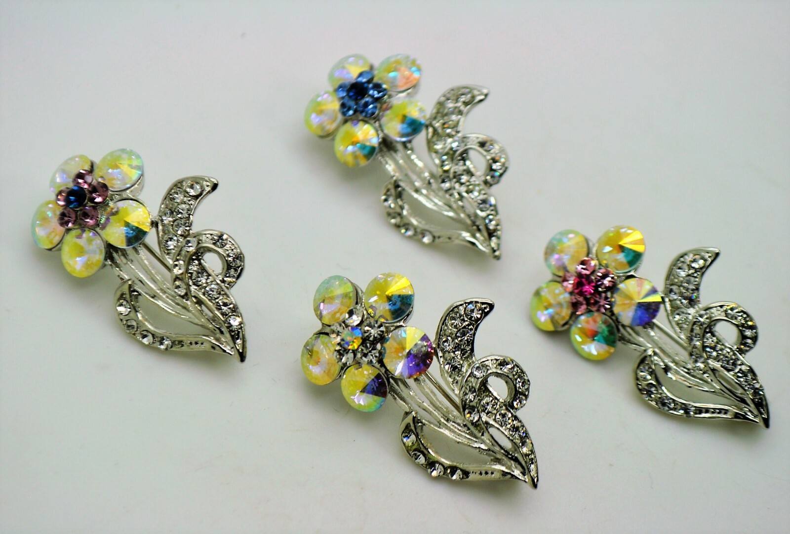 cute flower simply bouquet style mix color Crystal fashion Brooch Pin lot 278