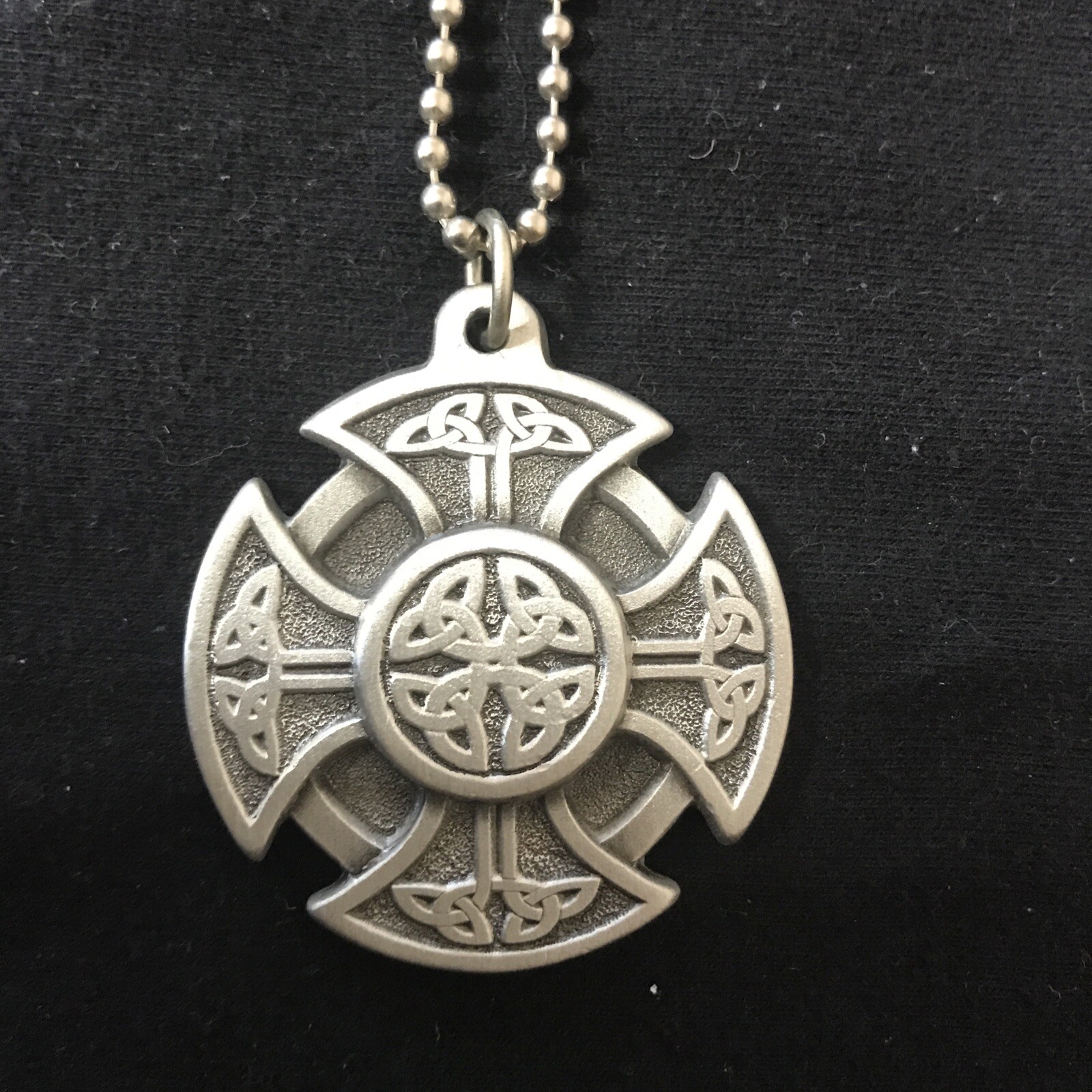 Celtic Cross Fine Pewter 12 Inch Chain Vintage Piece