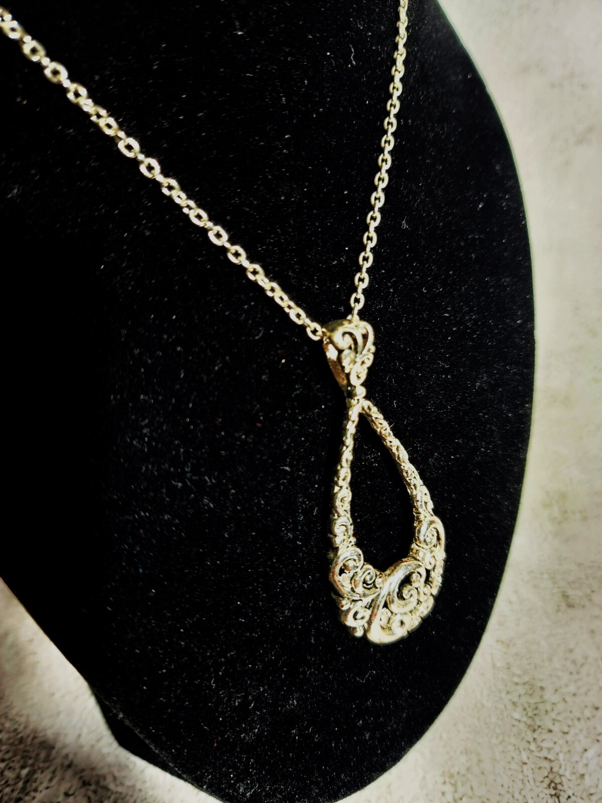 Oval Beautifully Detailed Filigree Pendant Chain Link Necklace-Adjustable