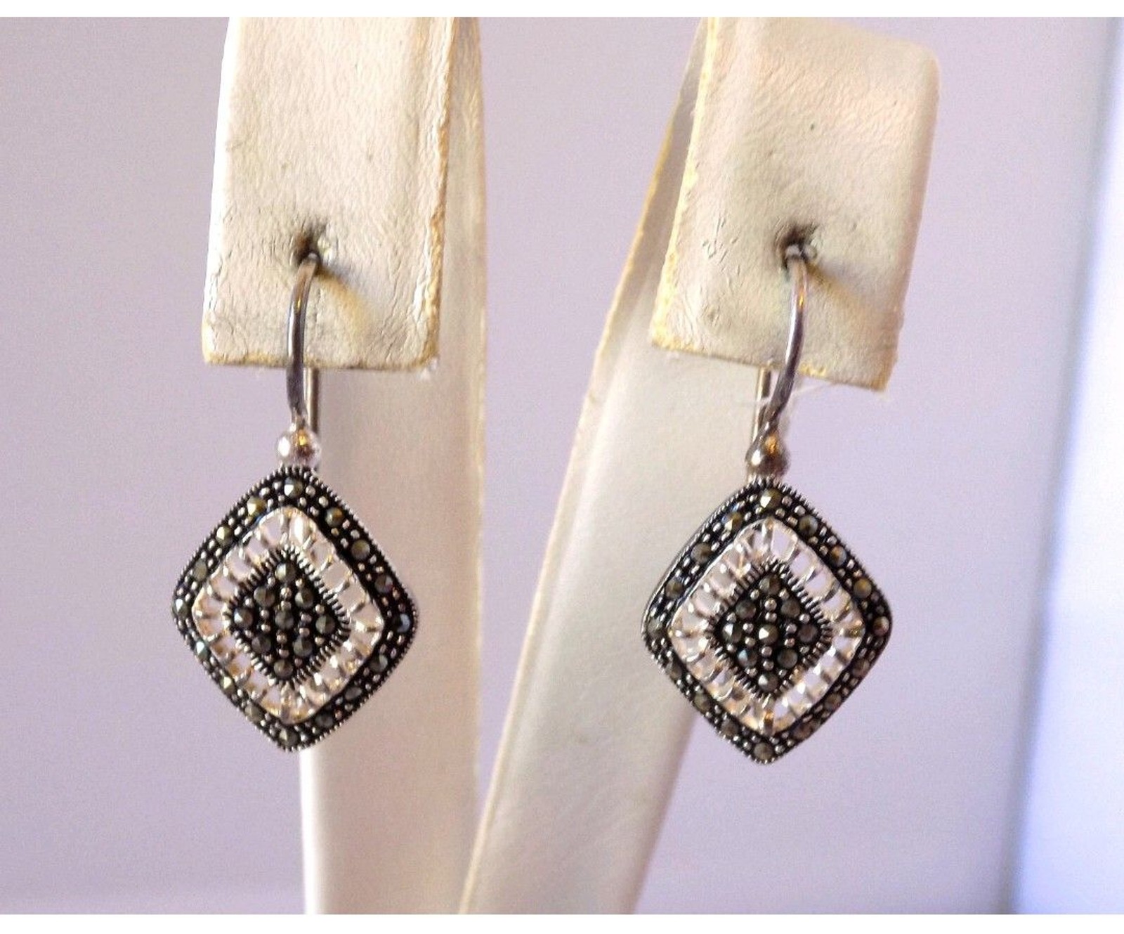 Vintage Avon 925 Sterling Silver Marcasite Diamond Shape Dangle Earrings 2004 2x