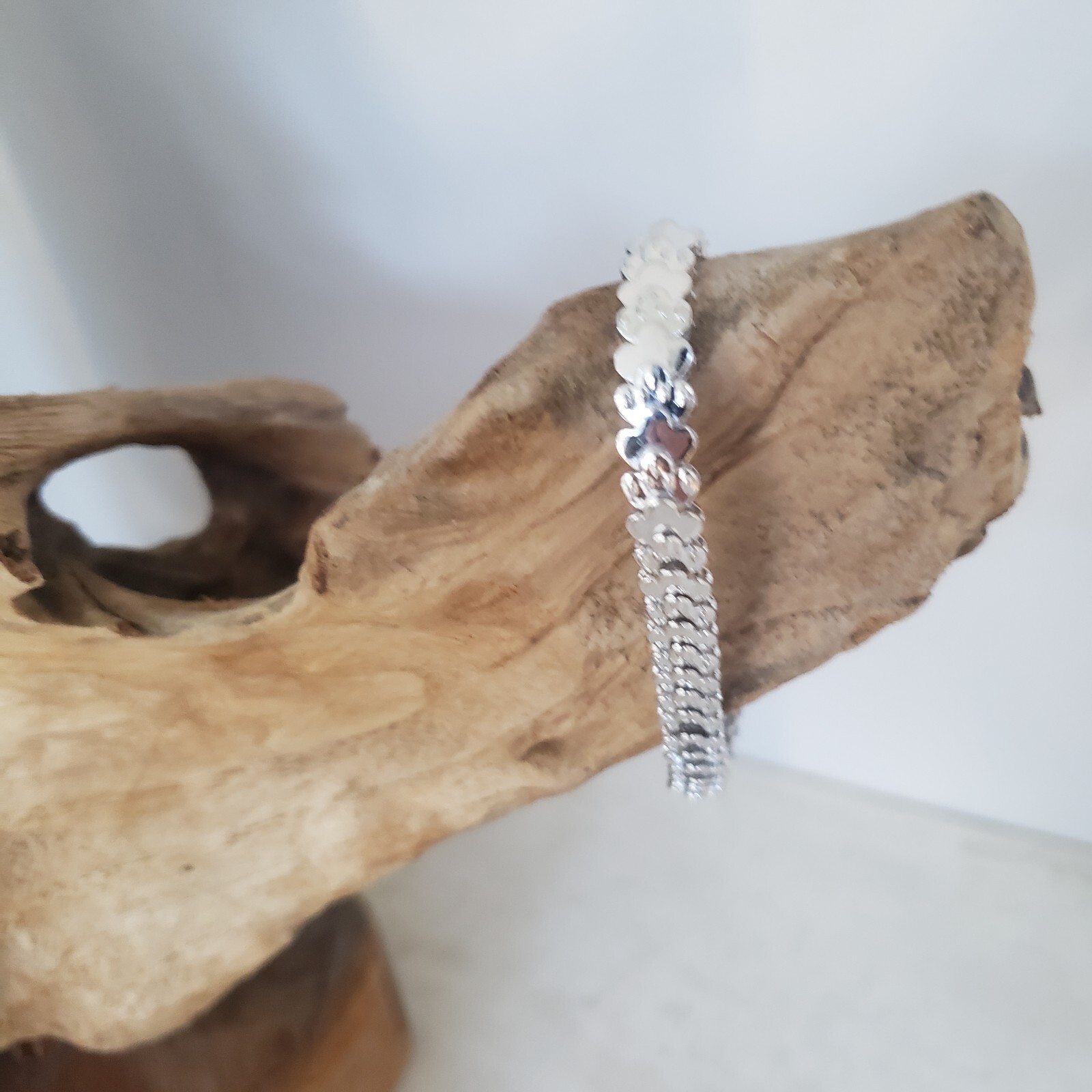 Hypoallergenic Silver Tone, Fancy Anklet/Bracelet, 20cm /8 inches – new/ tagged.