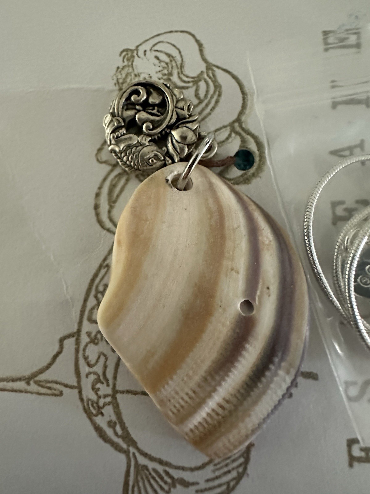 Shell Pendant Necklace Silver-Tone Charm Snake Chain Hook Closure Sea Theme