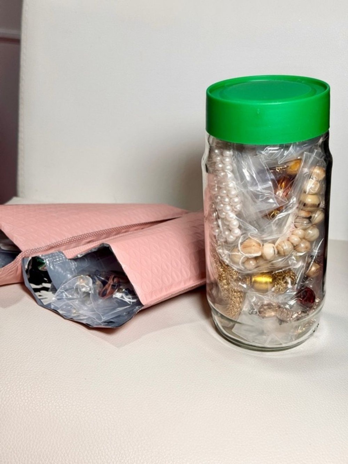 Glitzy Glam Mystery Jewelry Jar ✨ Gold Pink Pearl Mix 20+ Pieces