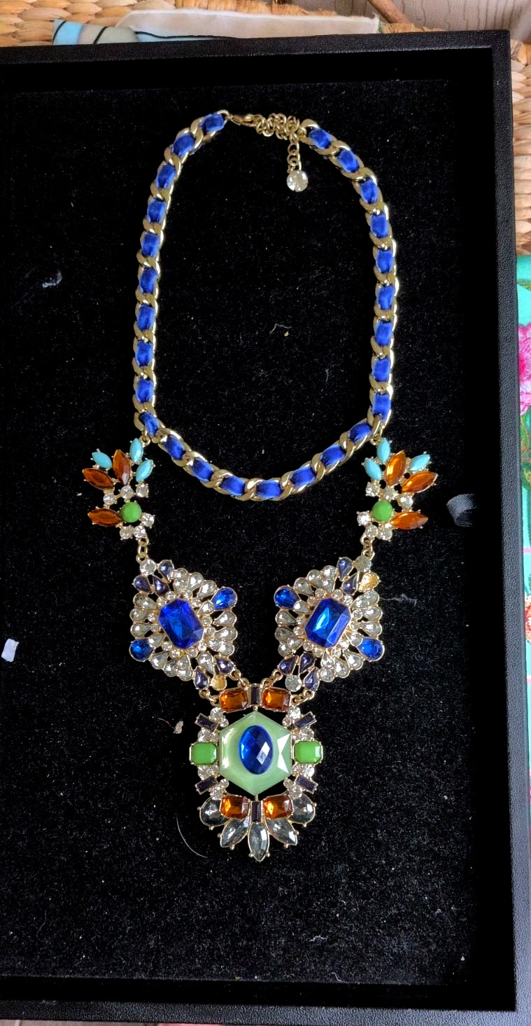 ZARA STATEMENT NECKLACE Glass Rhinestones JEWELS Gold Chain Velvet Ribbon