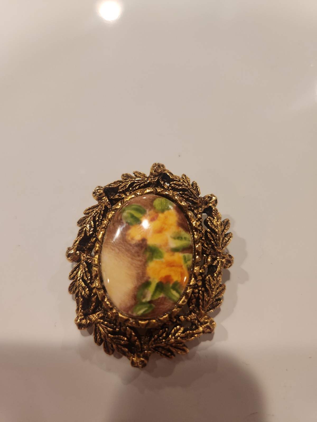 Vintage Gold Tone, Painted Porcelain Style Brooch, Metal, Flower Theme, 1.25 in