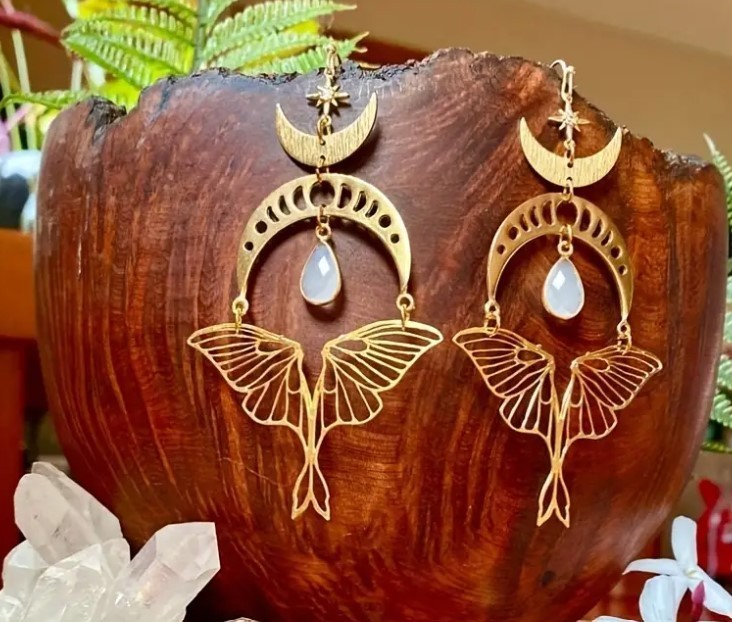 Boho Moon Moth Dangle Earrings – Vintage Zinc Alloy Jewelry for Women