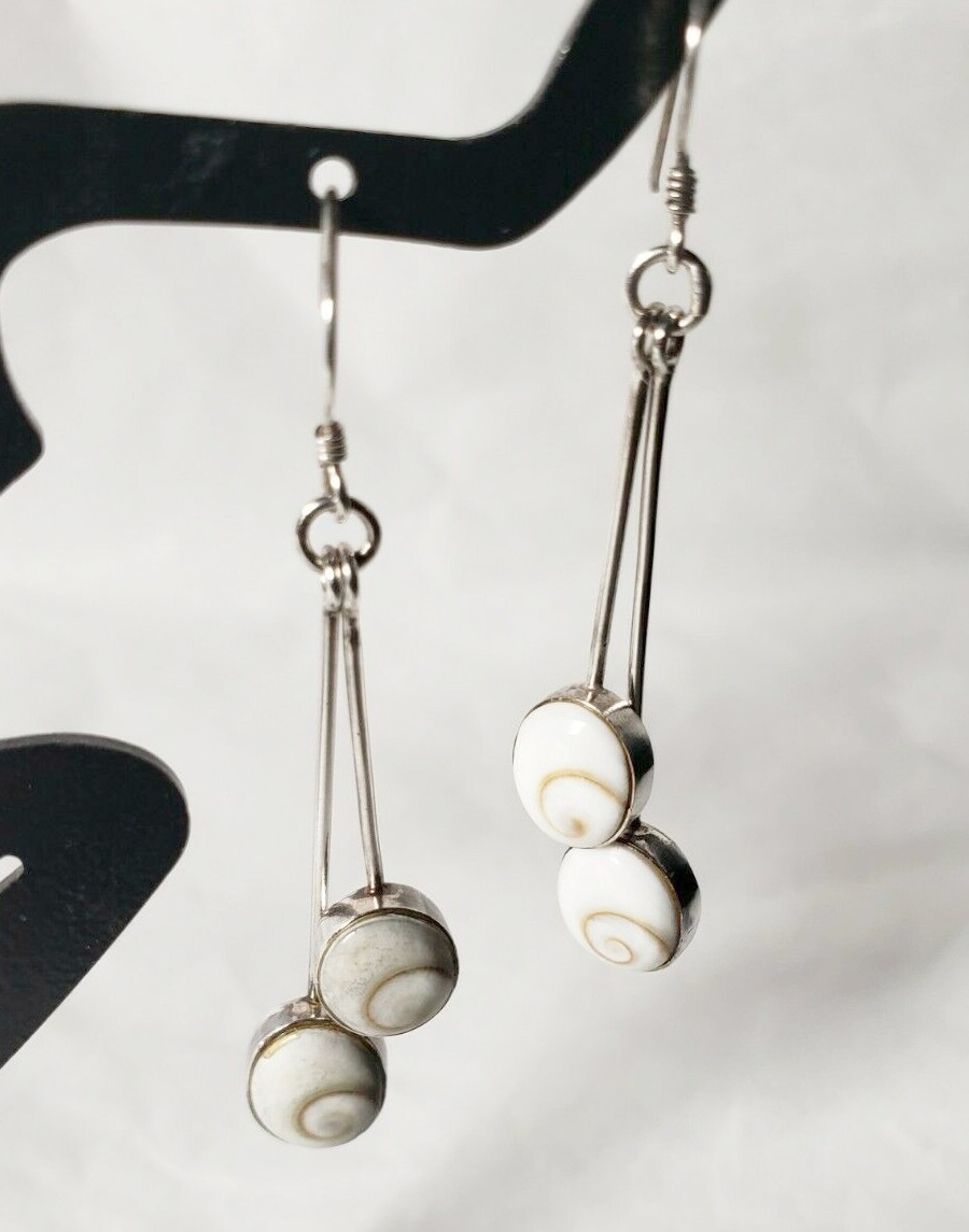 92.5 sterling silver earrings, seashell inlays, white