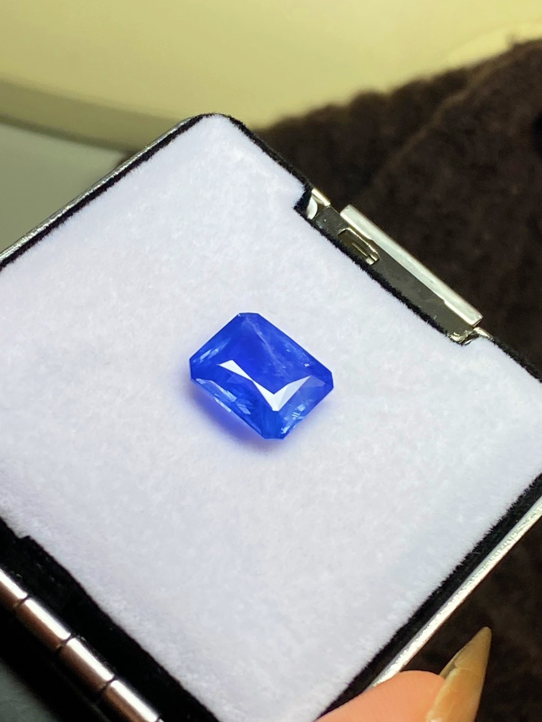 [jerseychou] Natural sapphire 7.43 ct , cornflower blue , Sri Lanka , AIGS+GRS