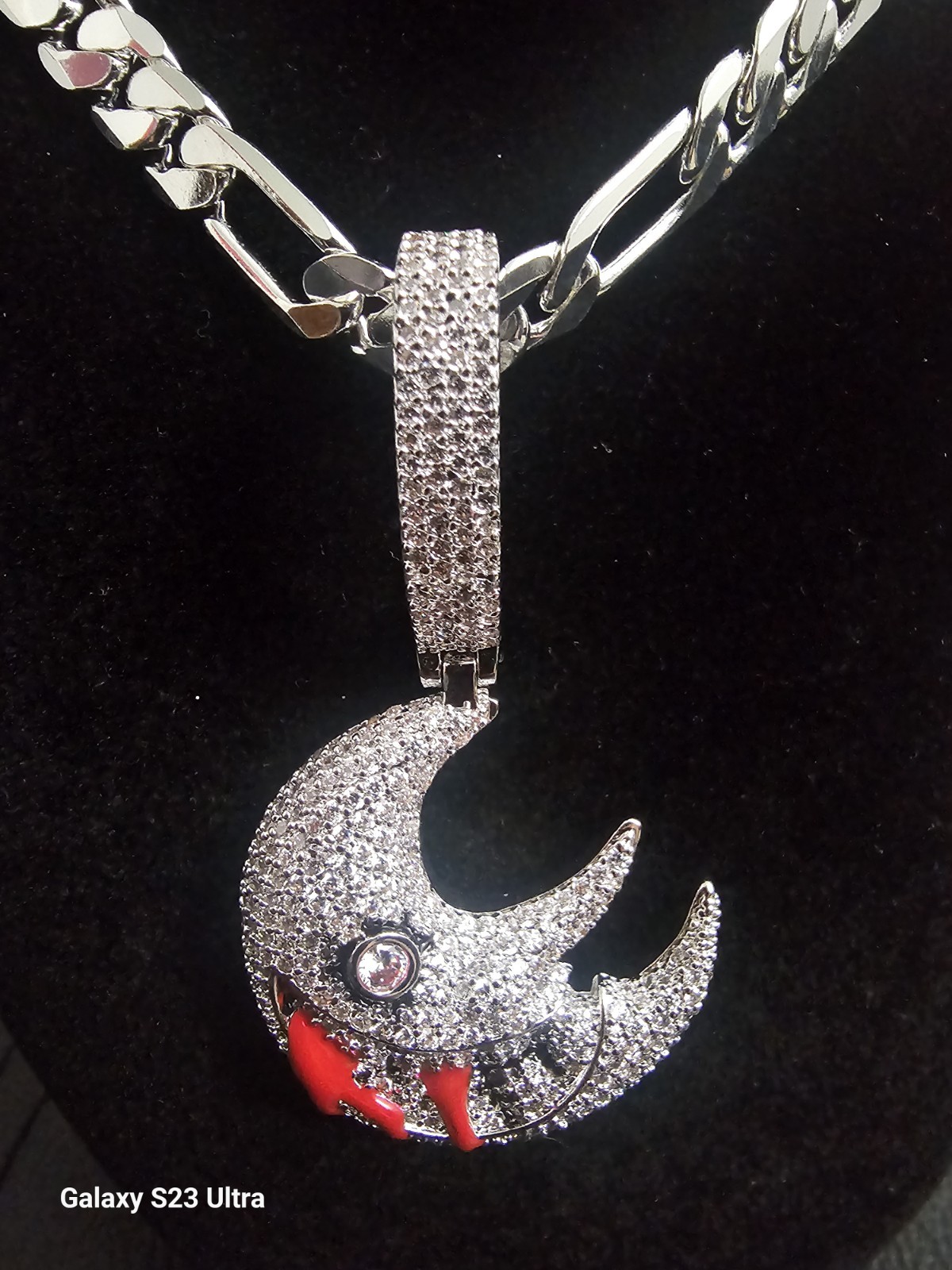 24in. 925.Sterling Silver Plated brass-7.8mm Figaro w/CZs Moon’soul eater’ charm