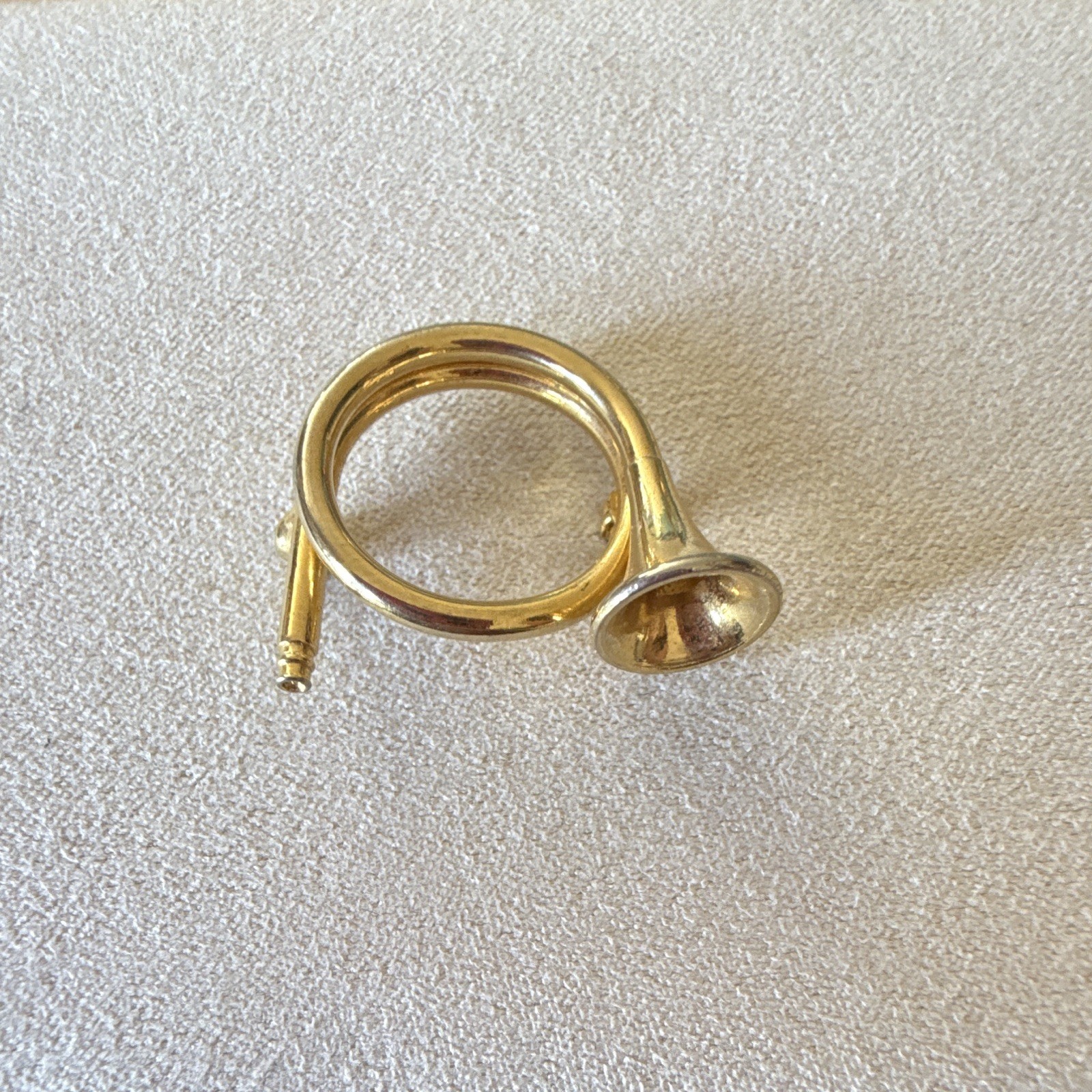 Gold Tone Horn Brooch Pin Metal Music & Dance Theme No Stone