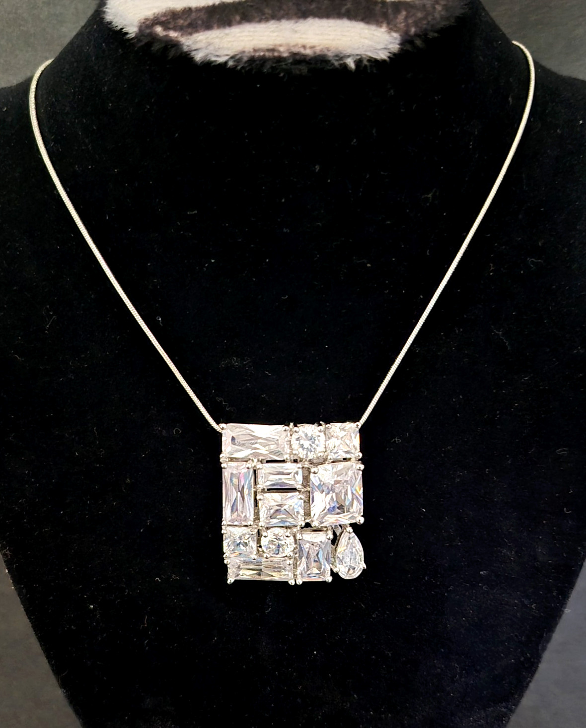Park Lane Runway Collection Heavy Crystal Glass Square Pendant 1.5” X 1.25”
