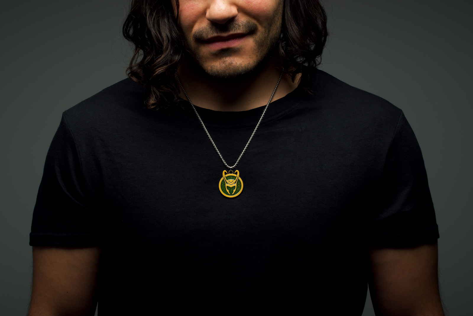 LOKI HELMET NECKLACE, Official Marvel Disney+ Men LOKI SYMBOL Pendant Necklace