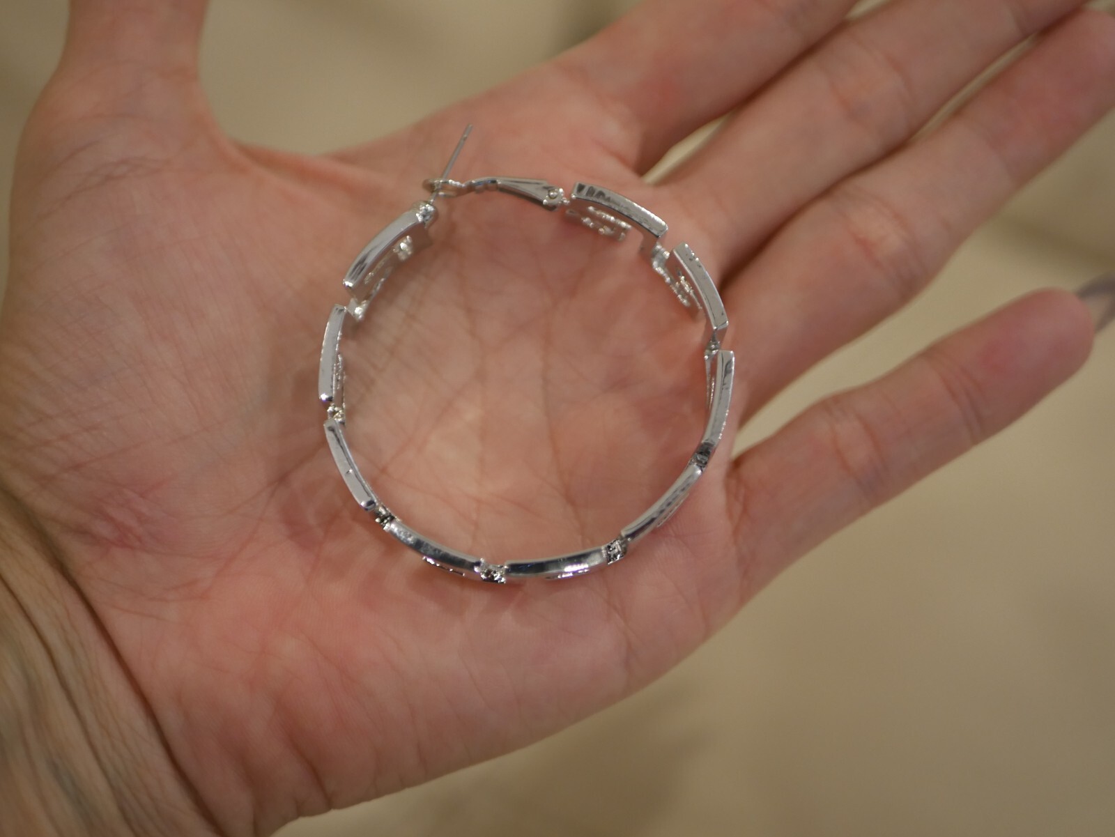 NEW LARGE GREEK KEY ROUND HOOP EARRINGS SILVER VERA BY NEW YORK 2 INCHES