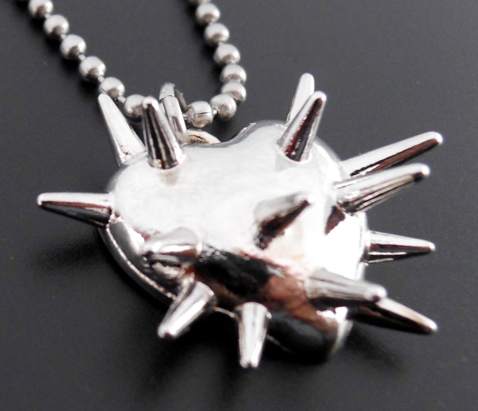 Spiked Heart Necklace Stainless Chain New Pendant Gothic Thorns Jewelry Spikes