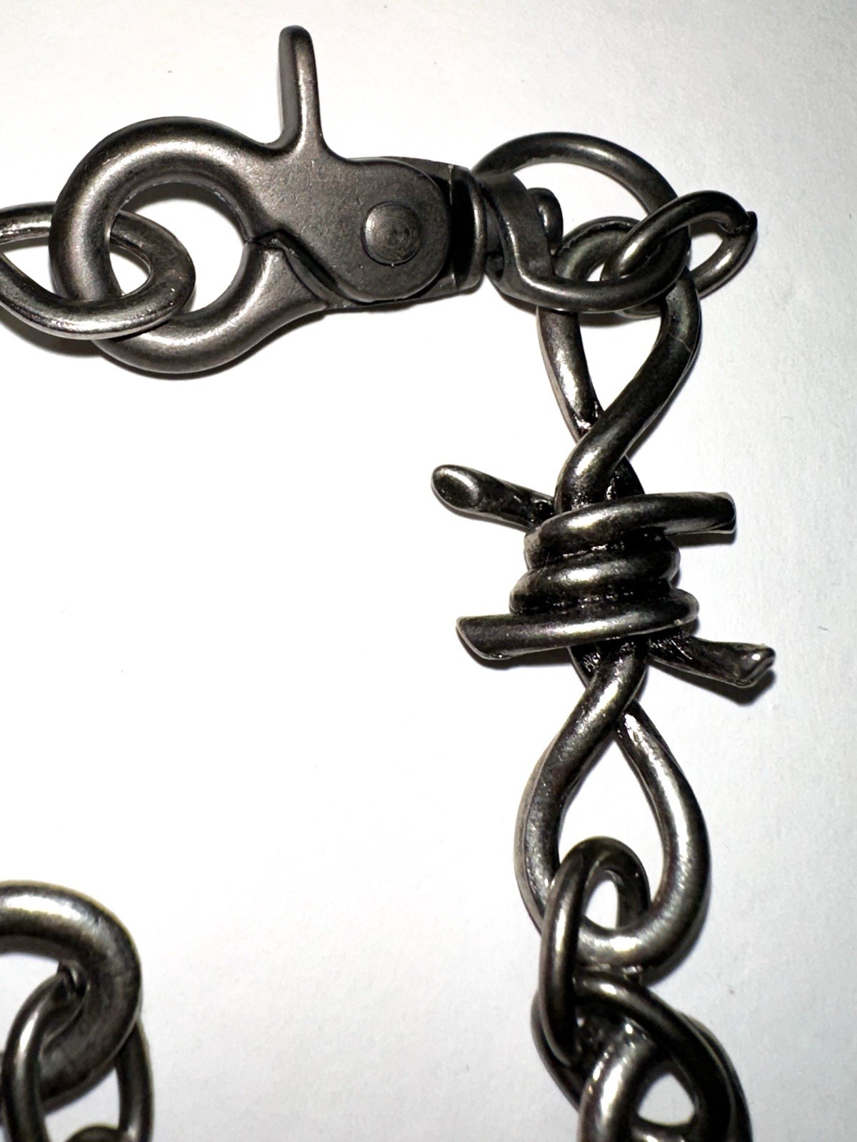 Statement Collective Barbed Wire Choker